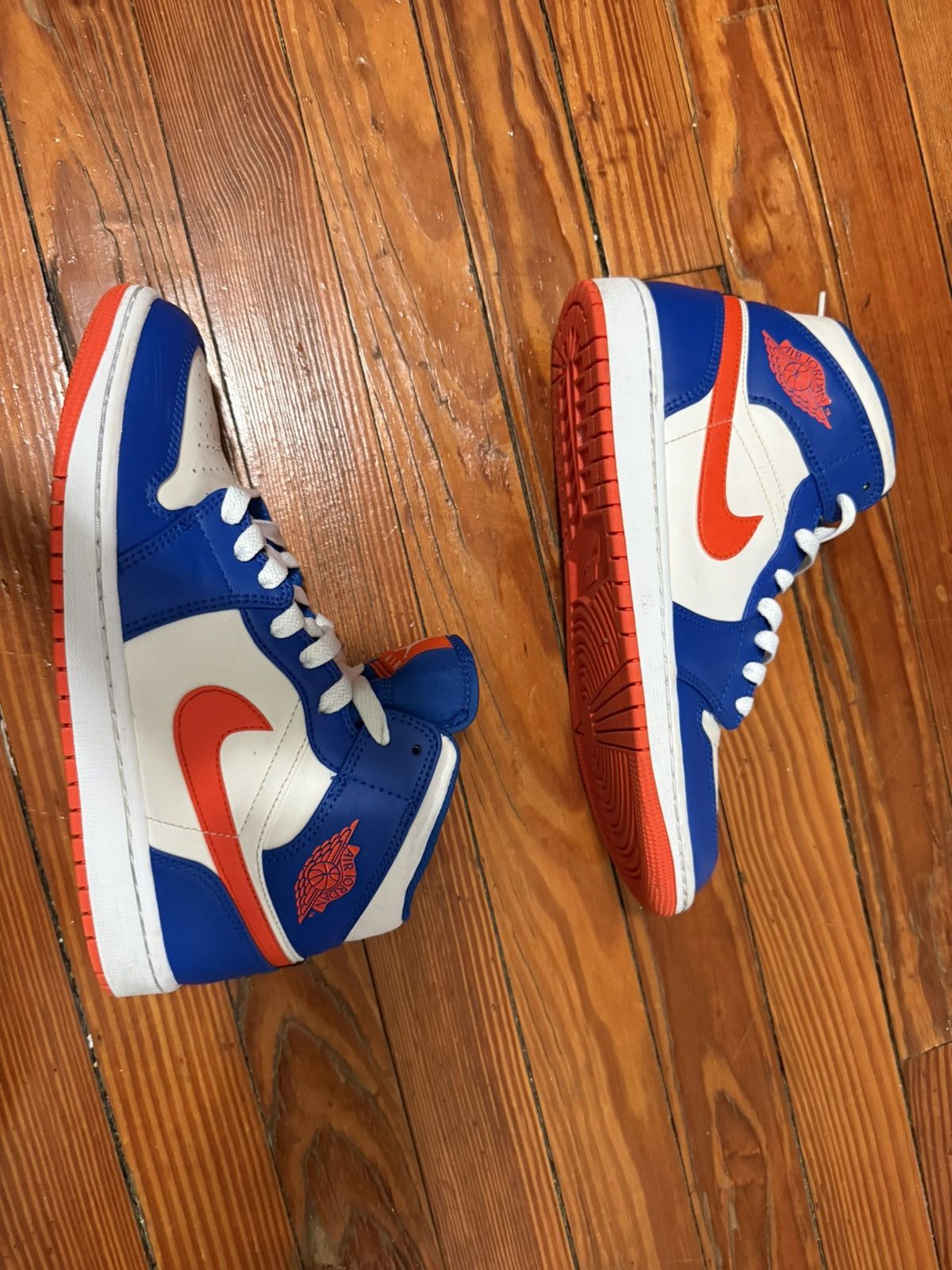 Jordan Brand Air jordan Knicks (Only worn once) Size US 8 / EU 41 - 1 Thumbnail