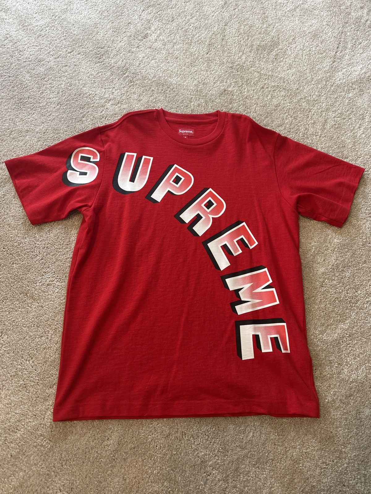 Supreme Supreme Gradient Arc Red Top Size US M / EU 48-50 / 2 - 1 Thumbnail