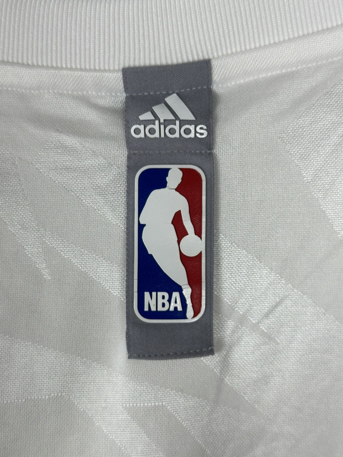 Adidas Adidas Miami Heat Lebron Basketball T-Shirt Size US XL / EU 56 / 4 - 6 Thumbnail