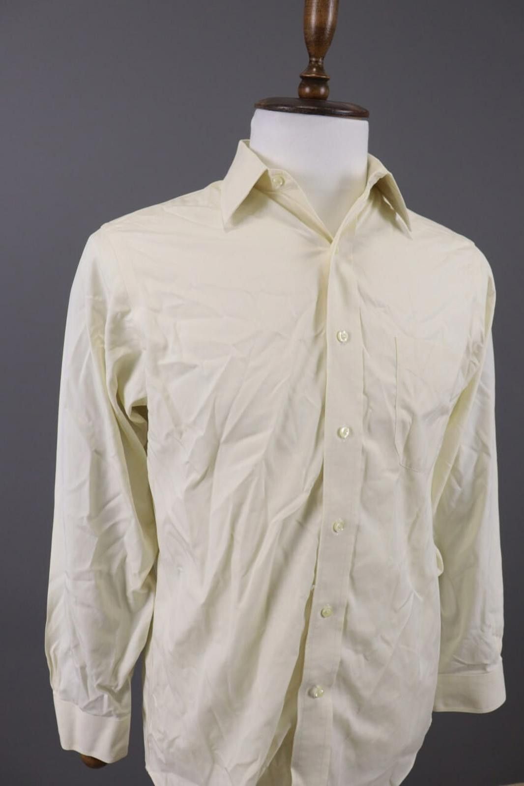 Brooks Brothers Brooks Brothers Yellow Button Down Dress Shirt Size 14 / 32 Size US M / EU 48-50 / 2 - 5 Thumbnail