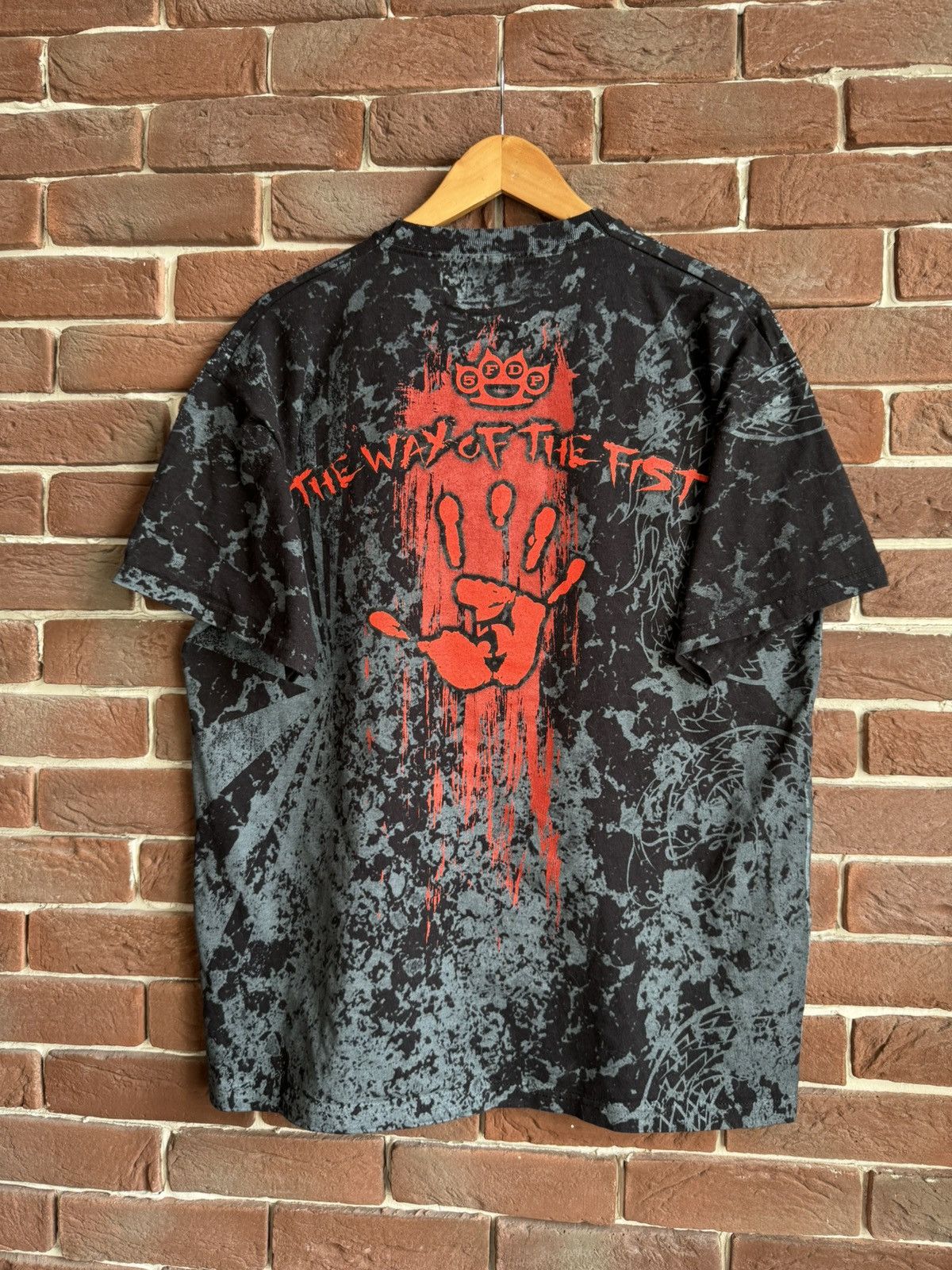 Band Tees Vintage Y2K Five Finger Death Punch Anime Art Band T Shirt Size US XL / EU 56 / 4 - 2 Thumbnail