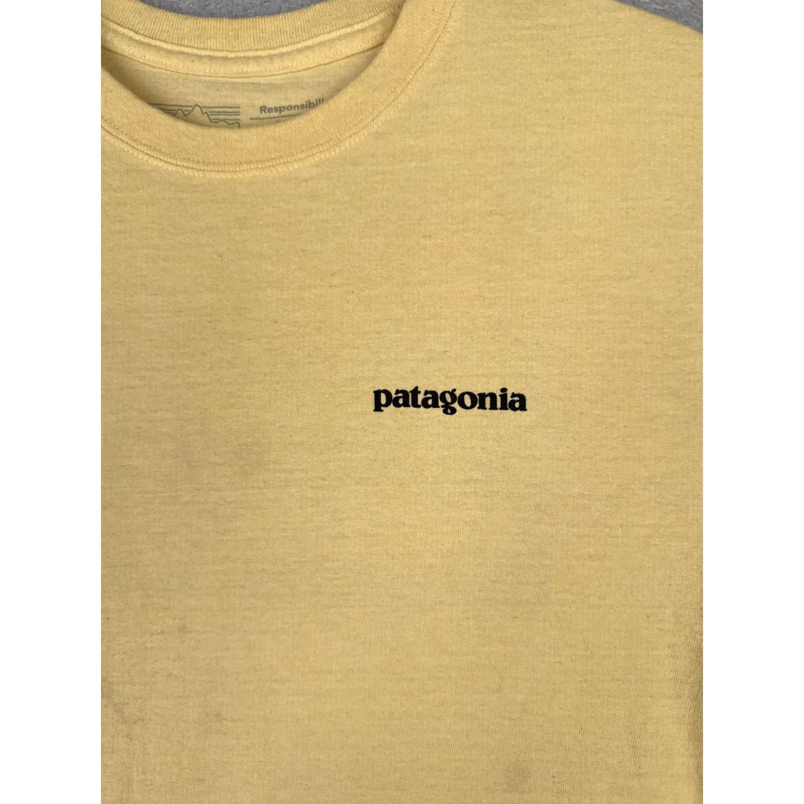 Patagonia Patagonia Shirt Men Medium Yellow Cotton Blend Short Sleeve Crew Neck Size US M / EU 48-50 / 2 - 6 Thumbnail