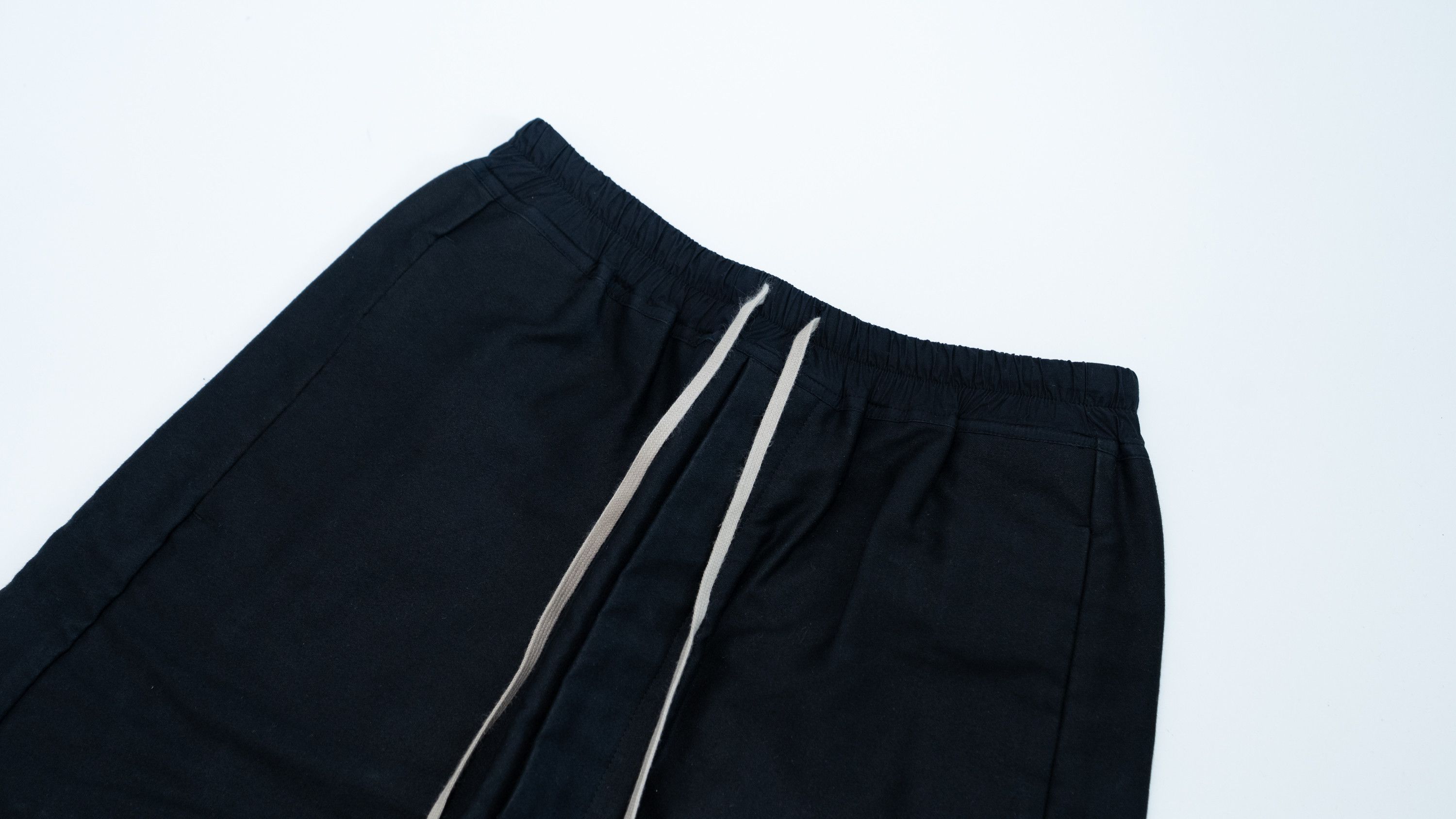 Rick Owens [NEW] MOODY FW14 BIG SHORTS D IT46 Size US 30 / EU 46 - 8 Thumbnail