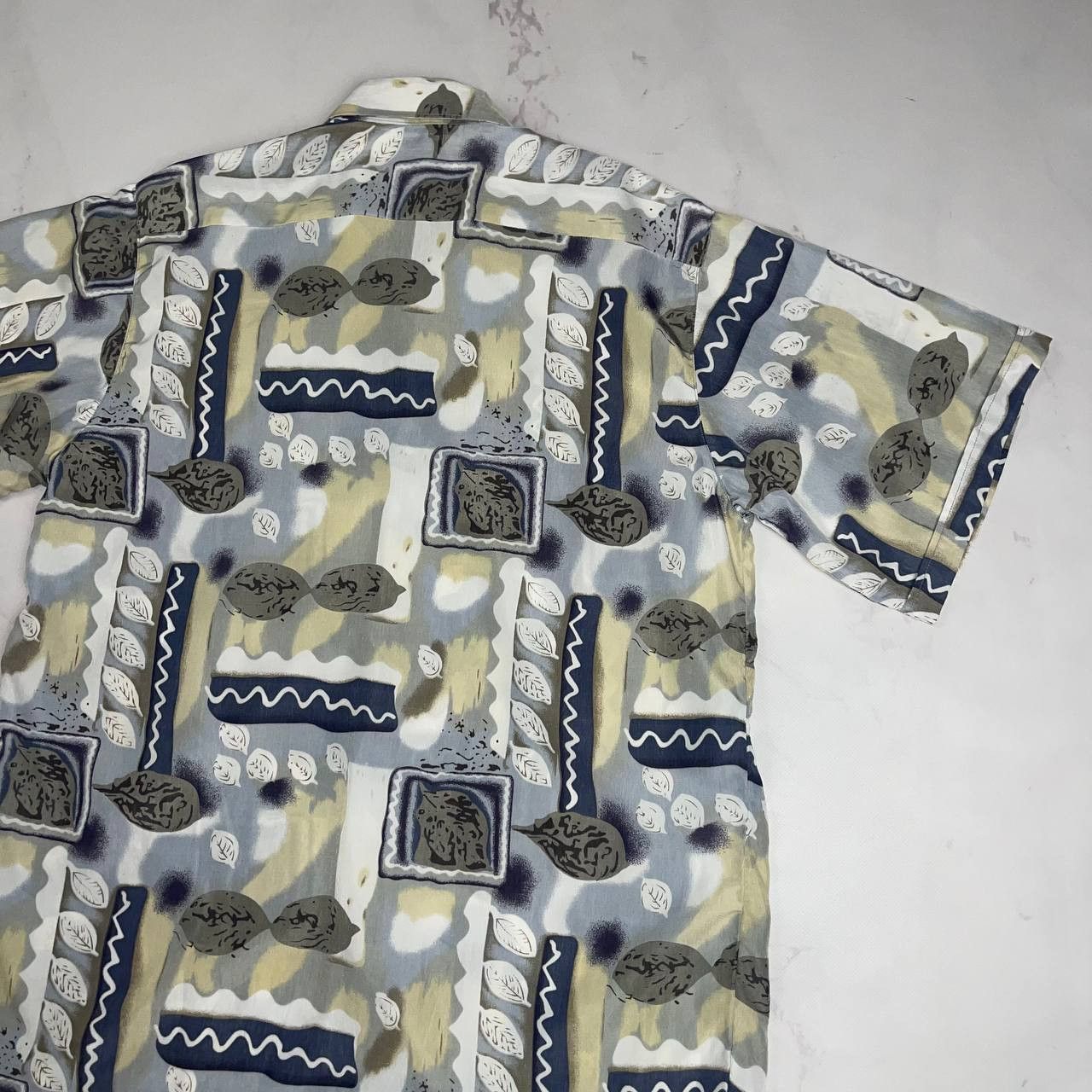 Vintage Vintage short sleeve valentine shirt, size XXL Size US XXL / EU 58 / 5 - 9 Thumbnail
