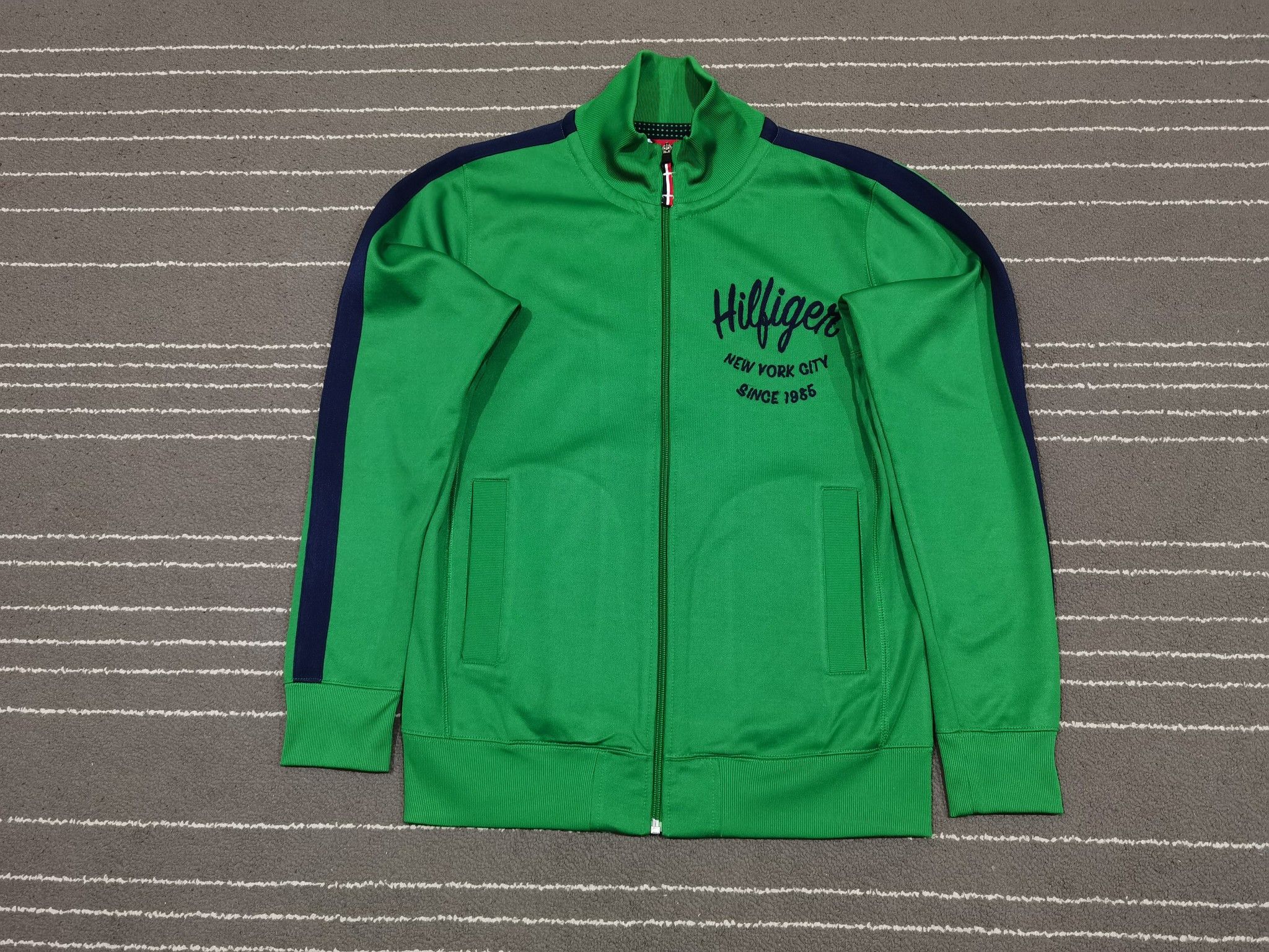Tommy Hilfiger Tommy Hilfiger green sweater M 8141 Size S / US 4 / IT 40 - 1 Thumbnail
