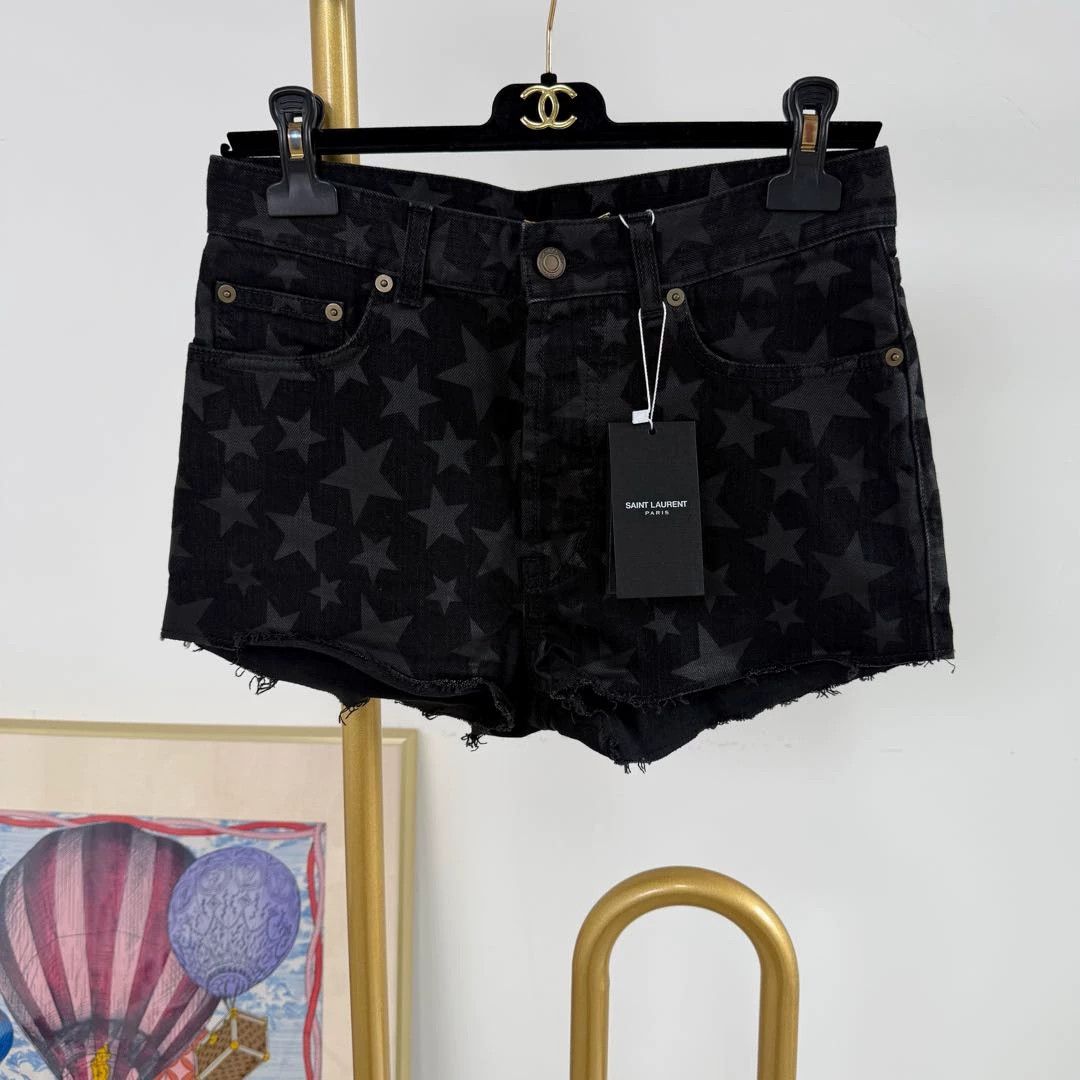 Saint Laurent Paris Saint Laurent Black Star Shorts 27 Size 27" / US 4 / IT 40 - 1 Thumbnail