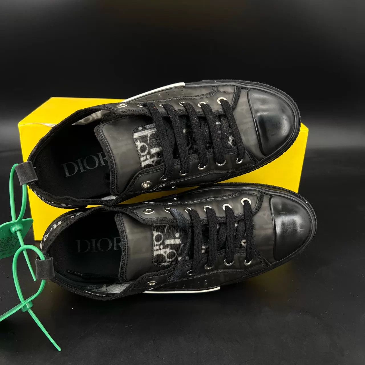 Dior Dior B23 Black 40 Worn A Few Times Tread Clear Size US 7 / EU 40 - 2 Thumbnail