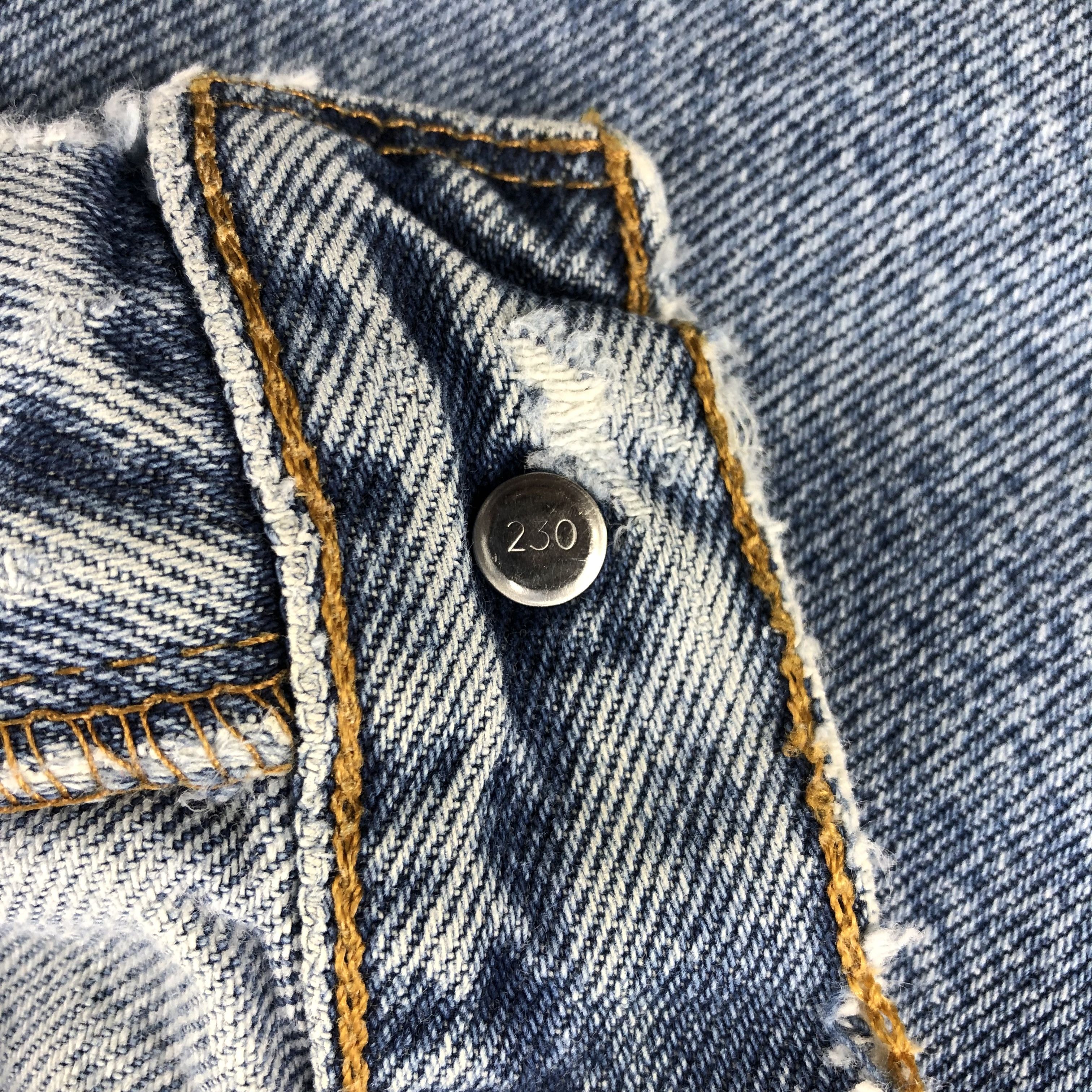 Levi's × Vintage Vintage Blue Wash Light Wash Levis 550 Jeans-JM1780 Size US 27 - 9 Thumbnail