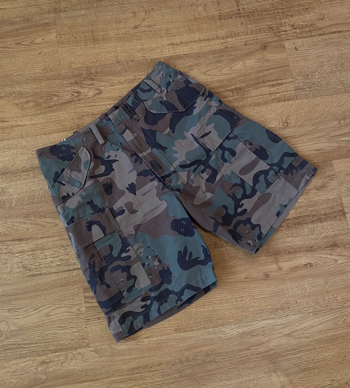 Maharishi Maharishi Rare Cargo Camo Shorts Size US 34 / EU 50 - 2 Thumbnail