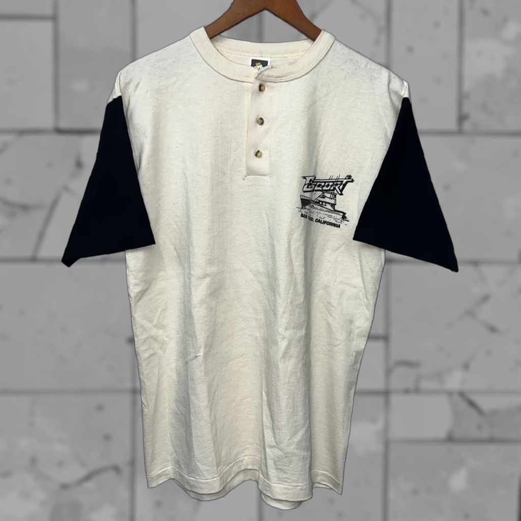 Vintage VTG SINGLE STITCH Cotton Delux Henley Tee SAN DIEGO CALIFORNIA Mens M USA Size US M / EU 48-50 / 2 - 1 Thumbnail