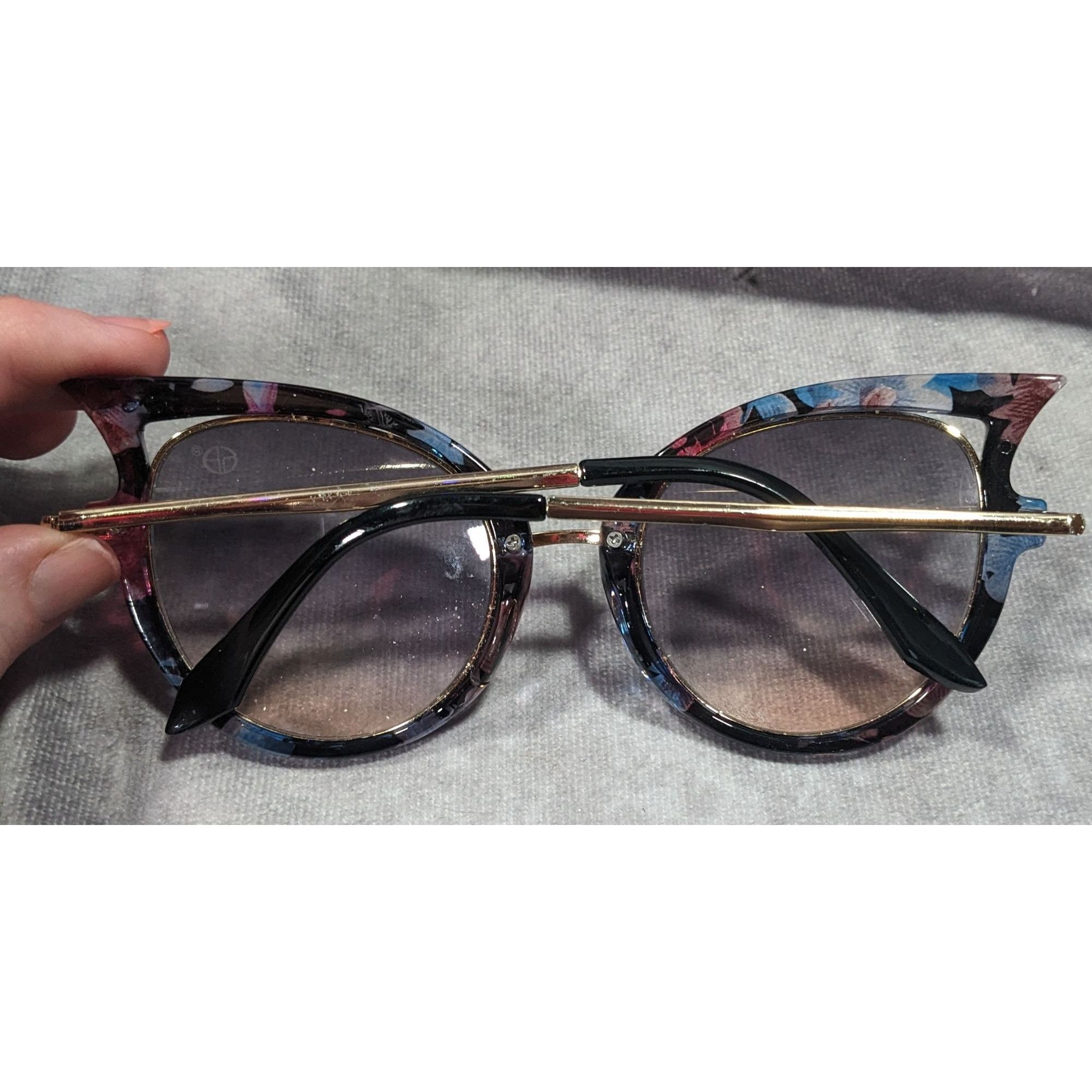 Other Rainbow Floral Retro Pinup Cateye Sunglasses Size ONE SIZE - 7 Thumbnail