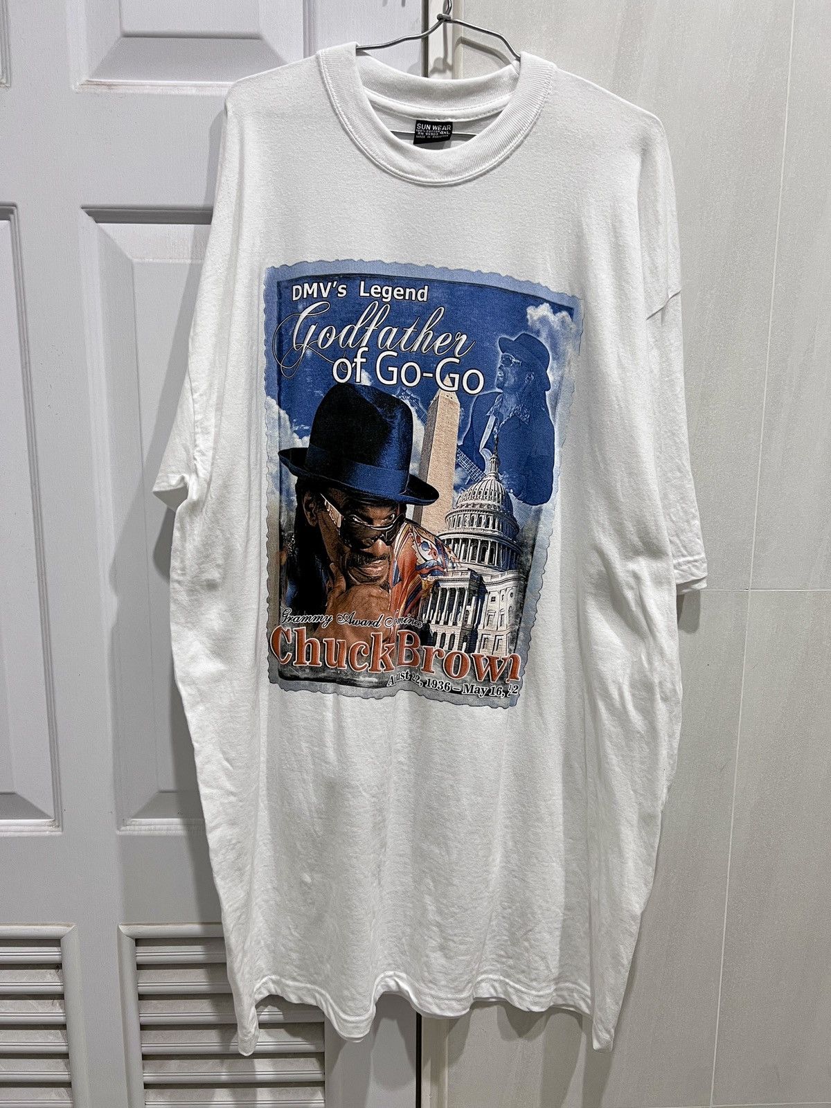 Band Tees Vintage Y2K Chuck Brown Godfather of go-go Soul Jazz Funk Size US XXL / EU 58 / 5 - 2 Thumbnail