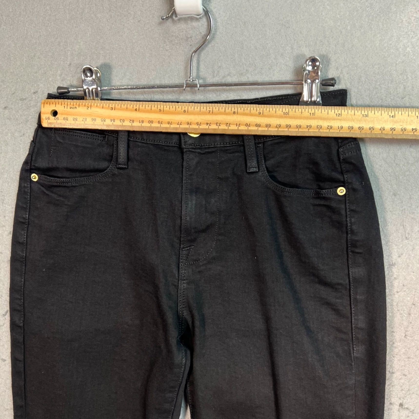 Frame VINTAGE FRAME Le High Skinny Jeans Womens Size 25 Black Denim Frayed Hem Jeans Skinny Womens 25 Black FRAME Womens Size 42" / US 20 - 6 Thumbnail