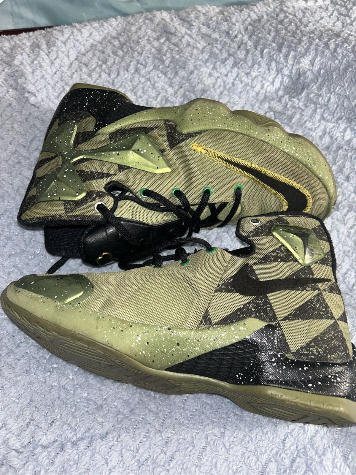 Nike LeBron 13 All Star Size US 7 / EU 40 - 1 Thumbnail