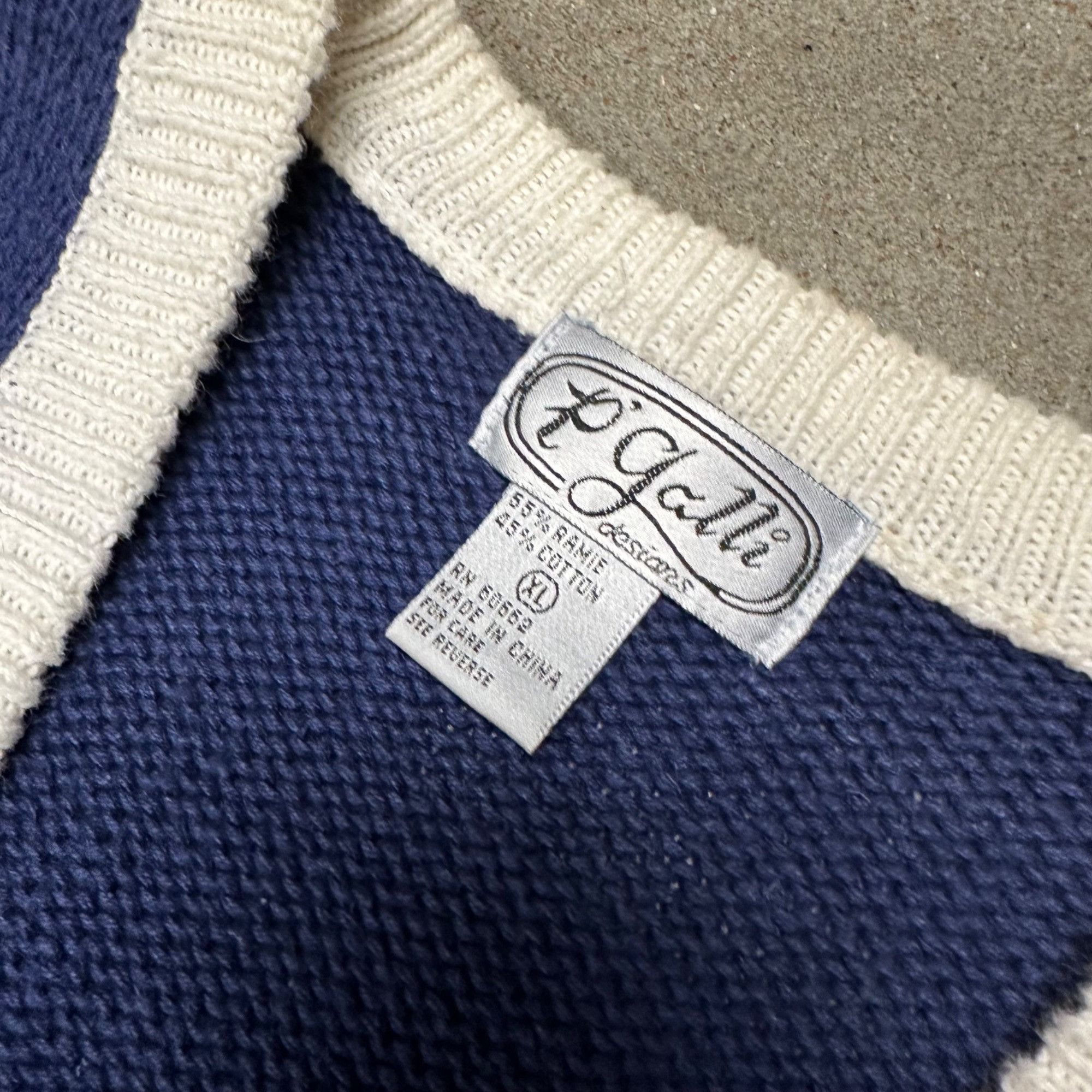 Vintage Vintage P’Galli Farm Sunflower Knit Button Up Sweater Vest Size US XL / EU 56 / 4 - 2 Thumbnail