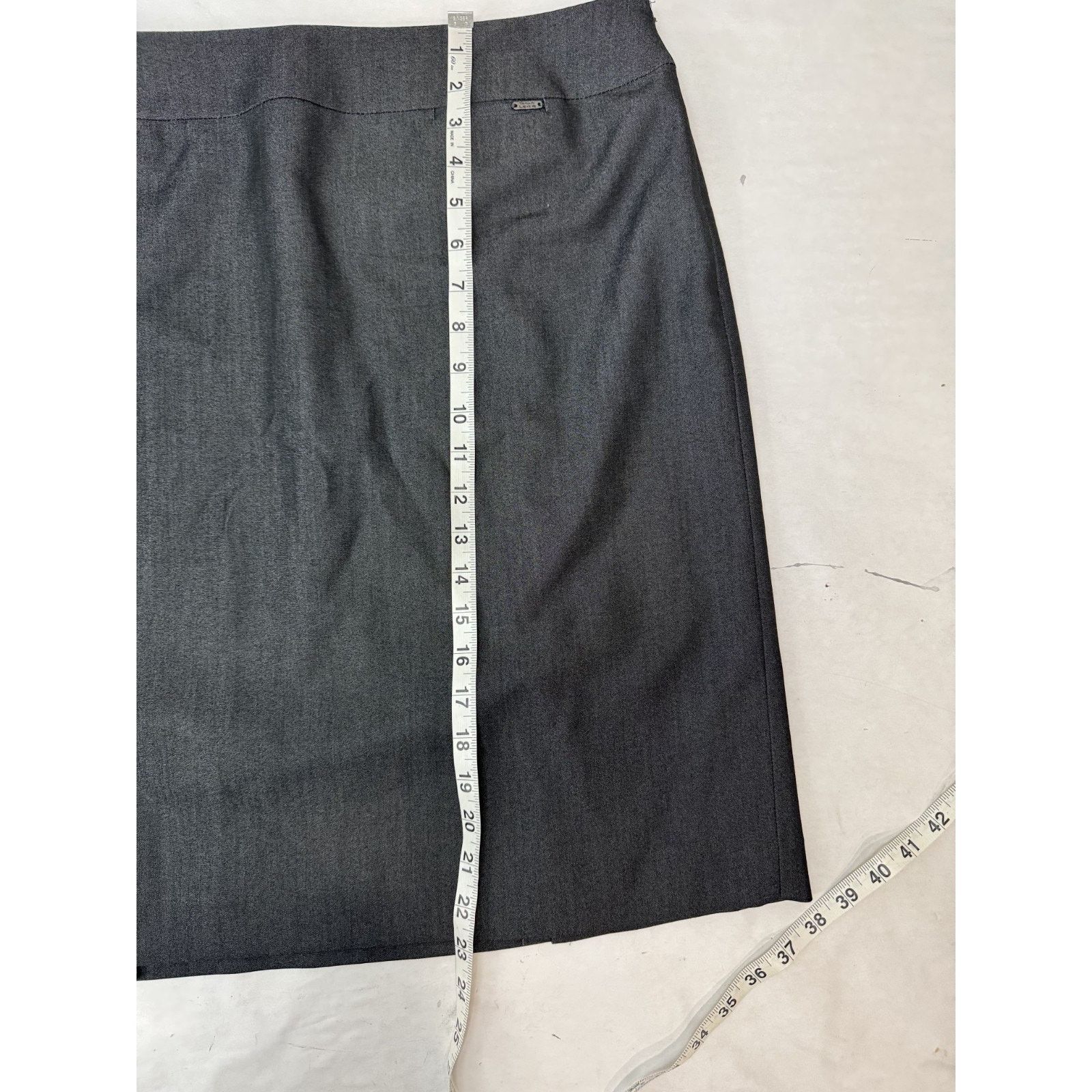 Elie Tahari Tahari Pencil Skirt Career Business Workwear Office Gray 16 Size 38" / US 16 / IT 52 - 3 Thumbnail