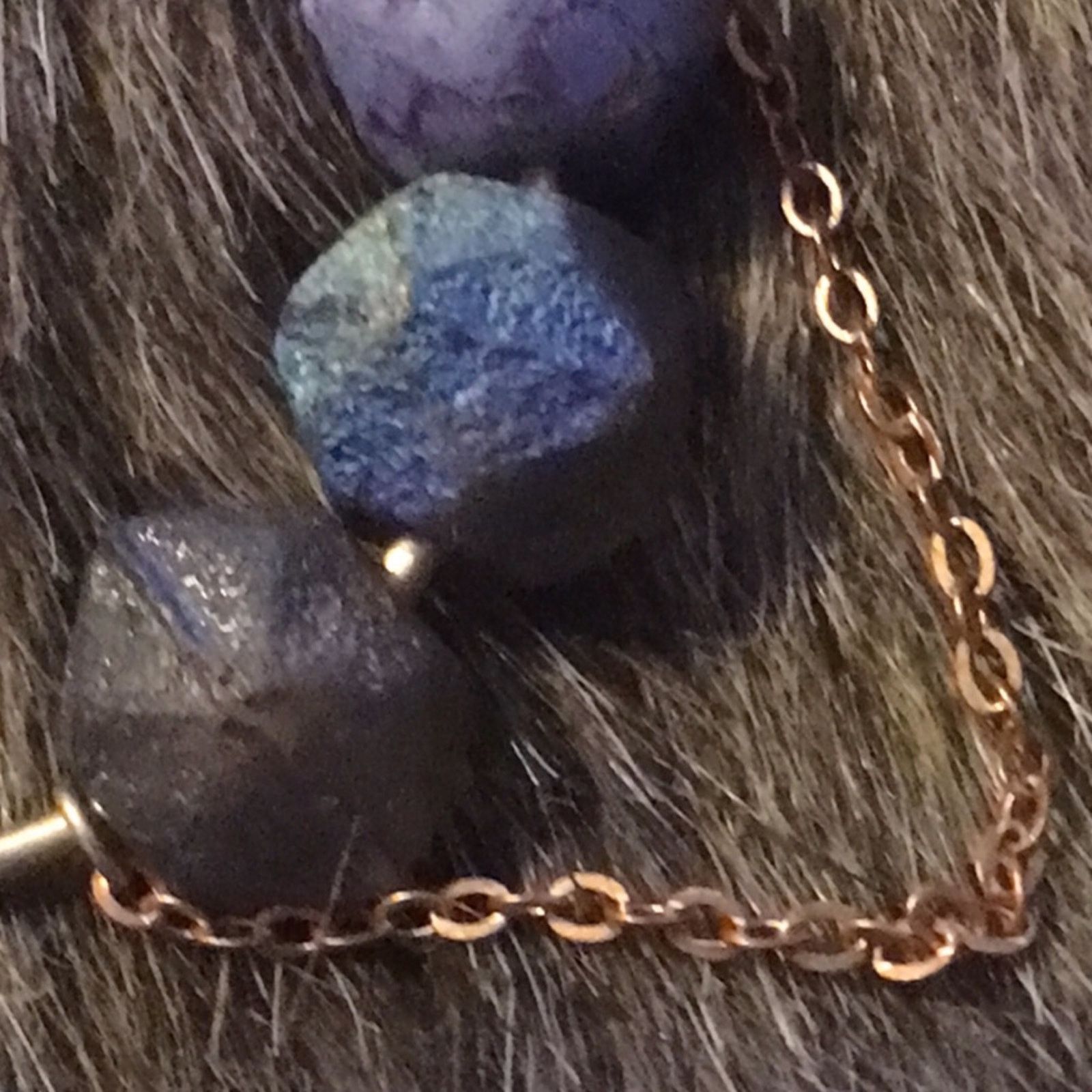 Jewelry Natural stone look hammered gold pendant necklace Size ONE SIZE - 7 Thumbnail