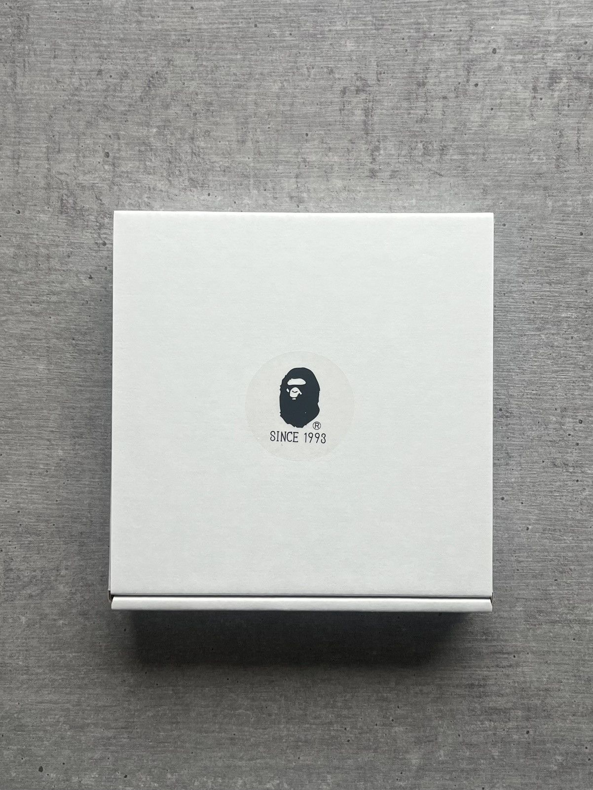 Bape × Joshua Vides BAPE x Joshua Vides Ashtray Size ONE SIZE - 1 Thumbnail