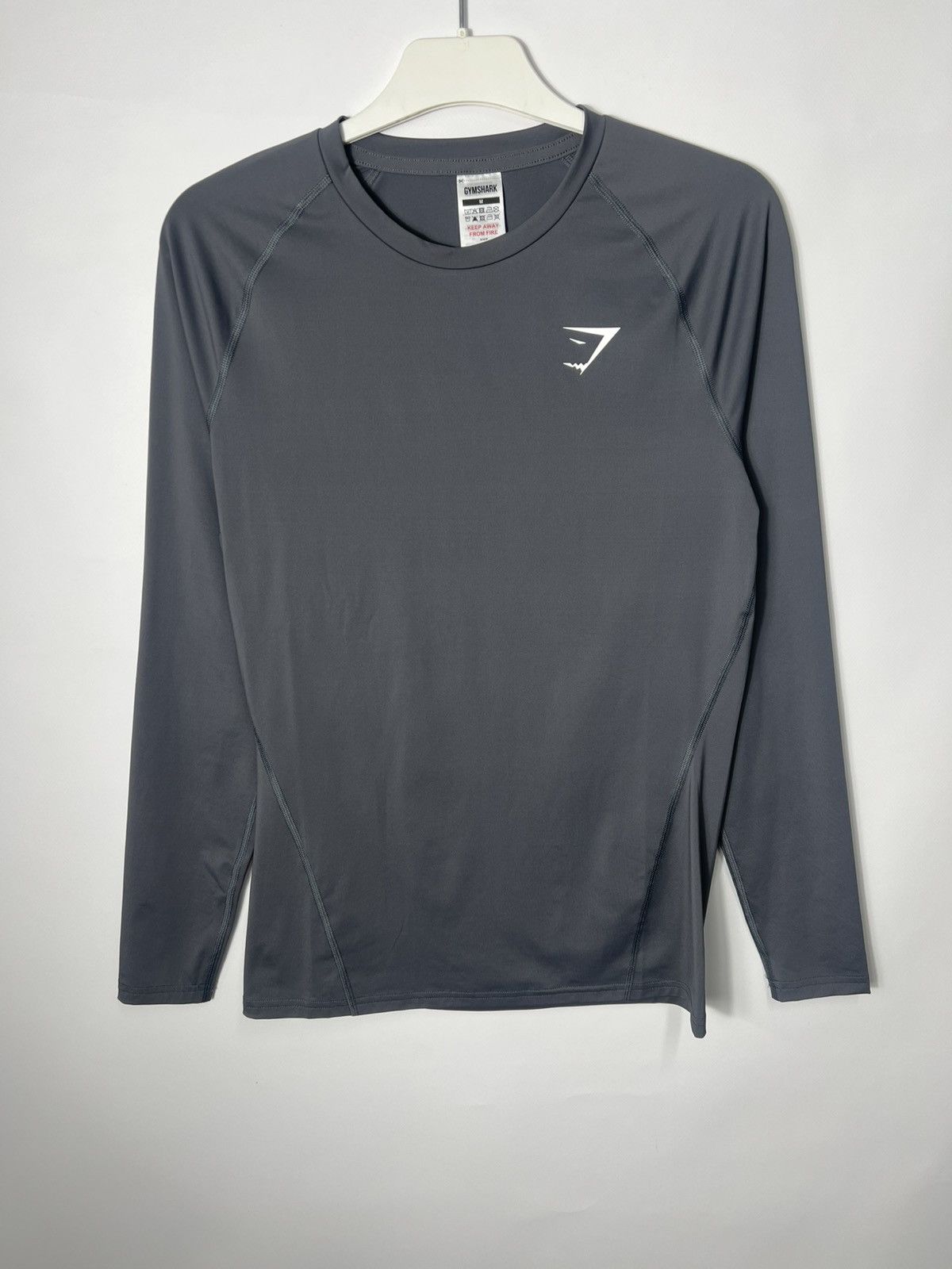 Gymshark Vintage streetwear sportswear Gymshark Long Sleeve Rare Size US M / EU 48-50 / 2 - 1 Thumbnail