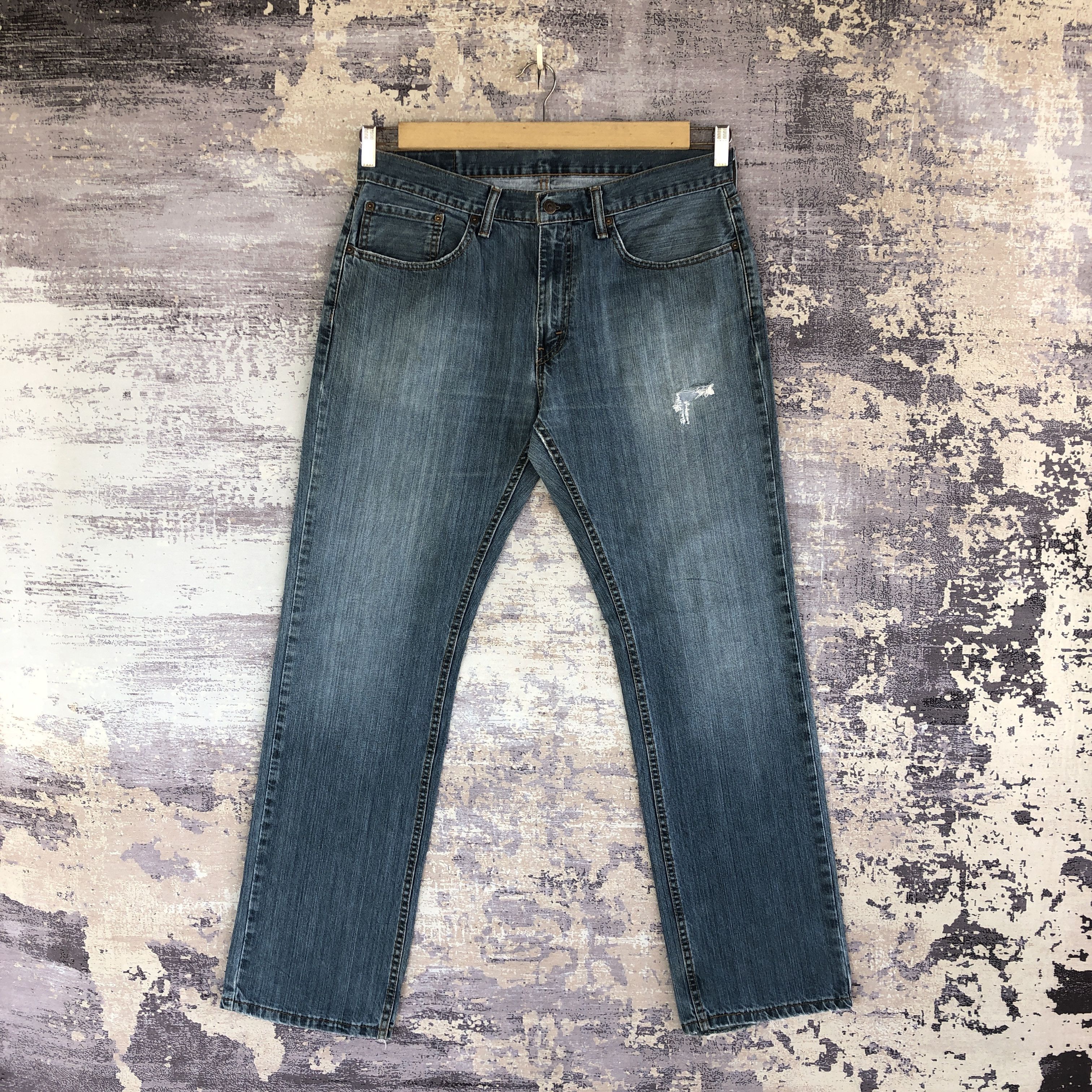 Levi's Vintage Levis 559 Distressed Jeans Levi's Faded Wash Denim Size US 34 / EU 50 - 1 Thumbnail
