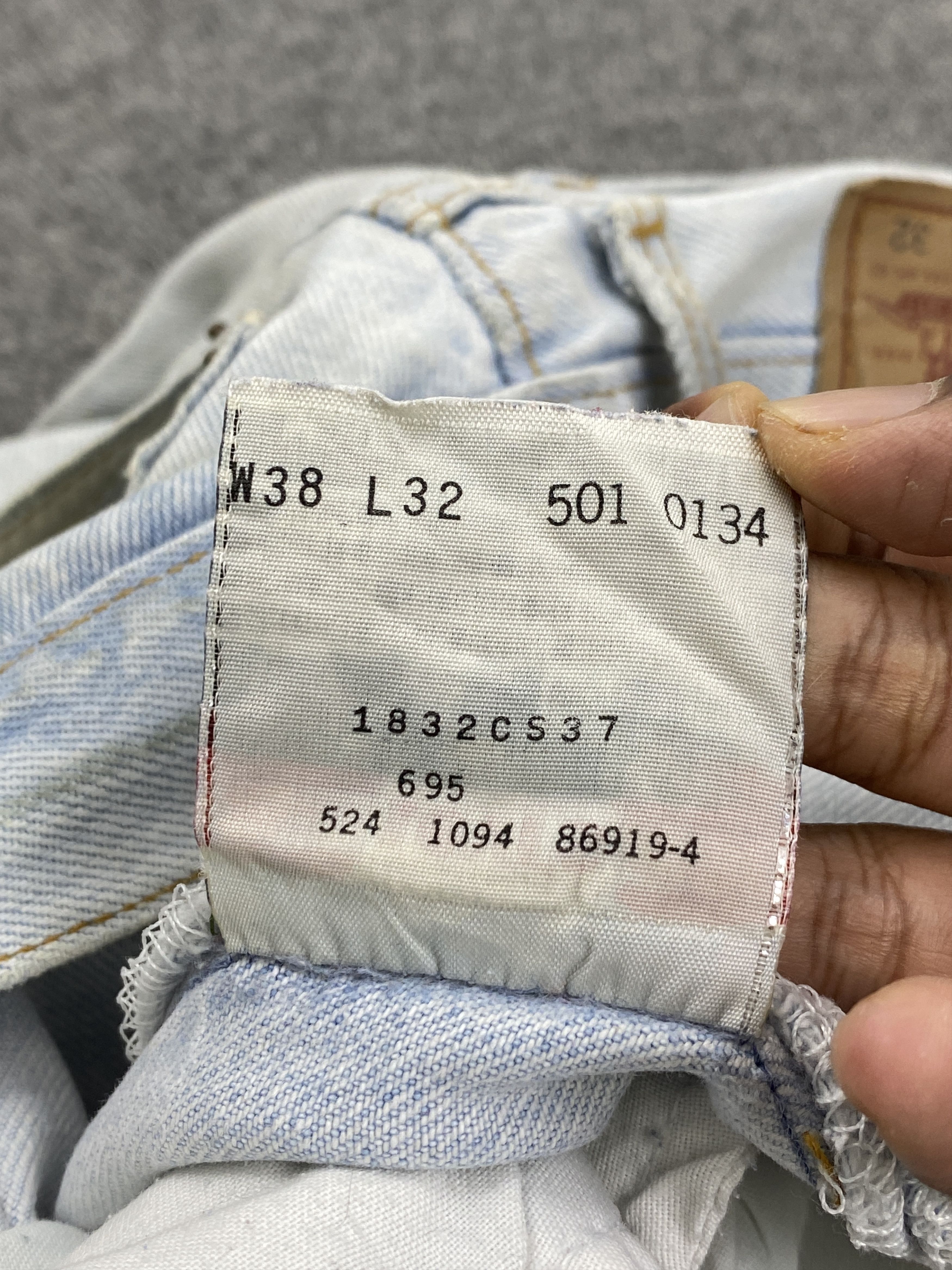 Levi's 90s Vintage Levi's 501 Light Washed Jeans DP2802 Size US 38 / EU 54 - 8 Thumbnail
