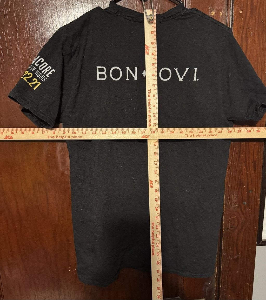 Gildan Bon Jovi 2021 Concert t-shirt Black Men's size L Size US L / EU 52-54 / 3 - 3 Thumbnail