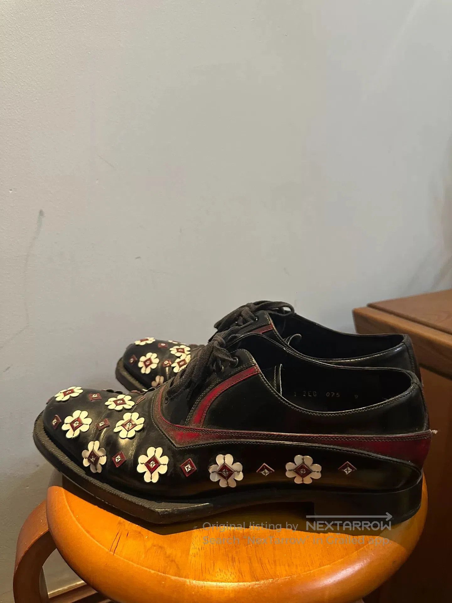 Prada Prada Floral Vintage Leather Shoes. Size US 9 / EU 42 - 2 Thumbnail