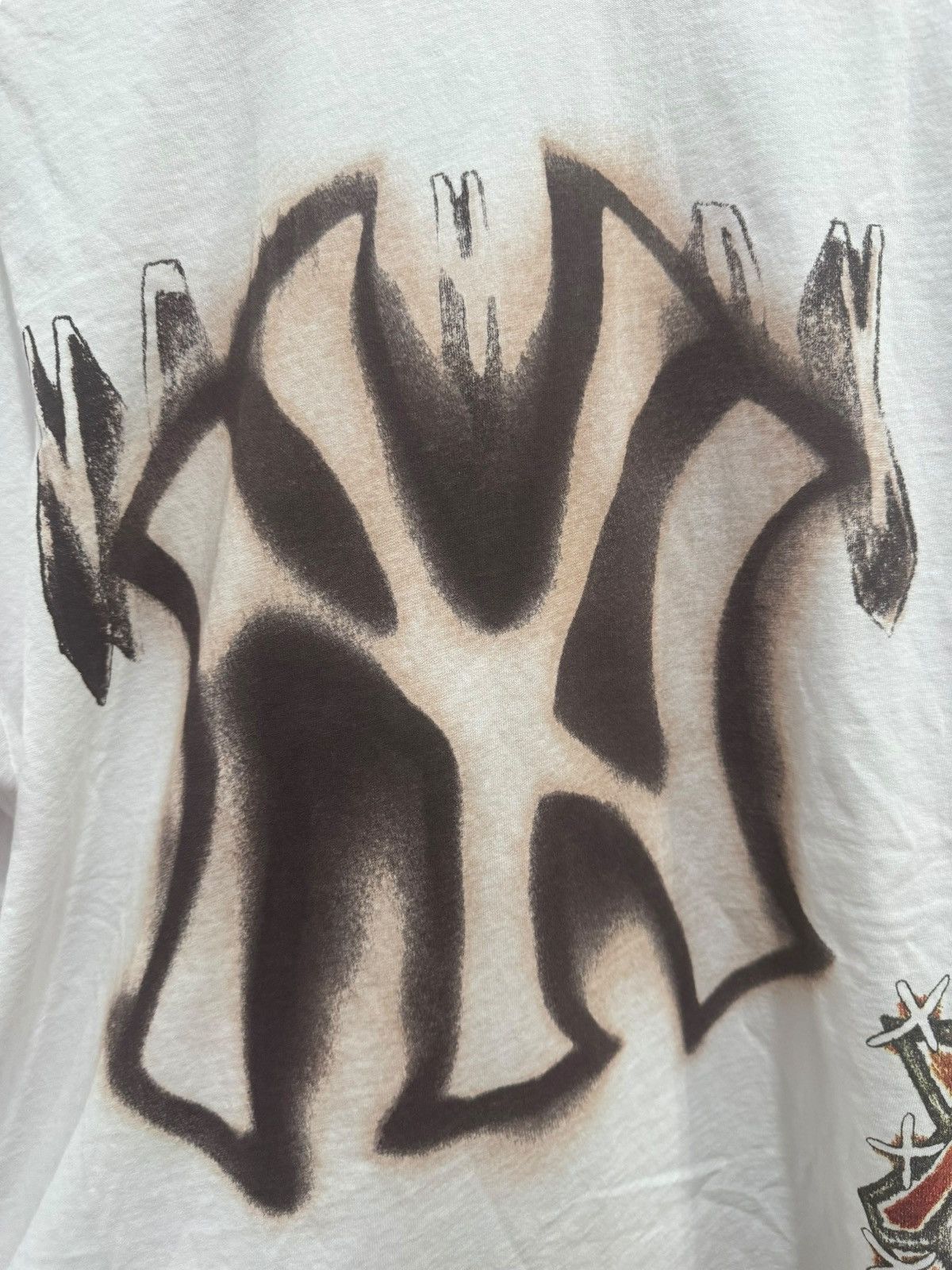 Travis Scott Travis Scott Fanatics Fest Exclusive NYC Teams Tee White Size US S / EU 44-46 / 1 - 2 Thumbnail