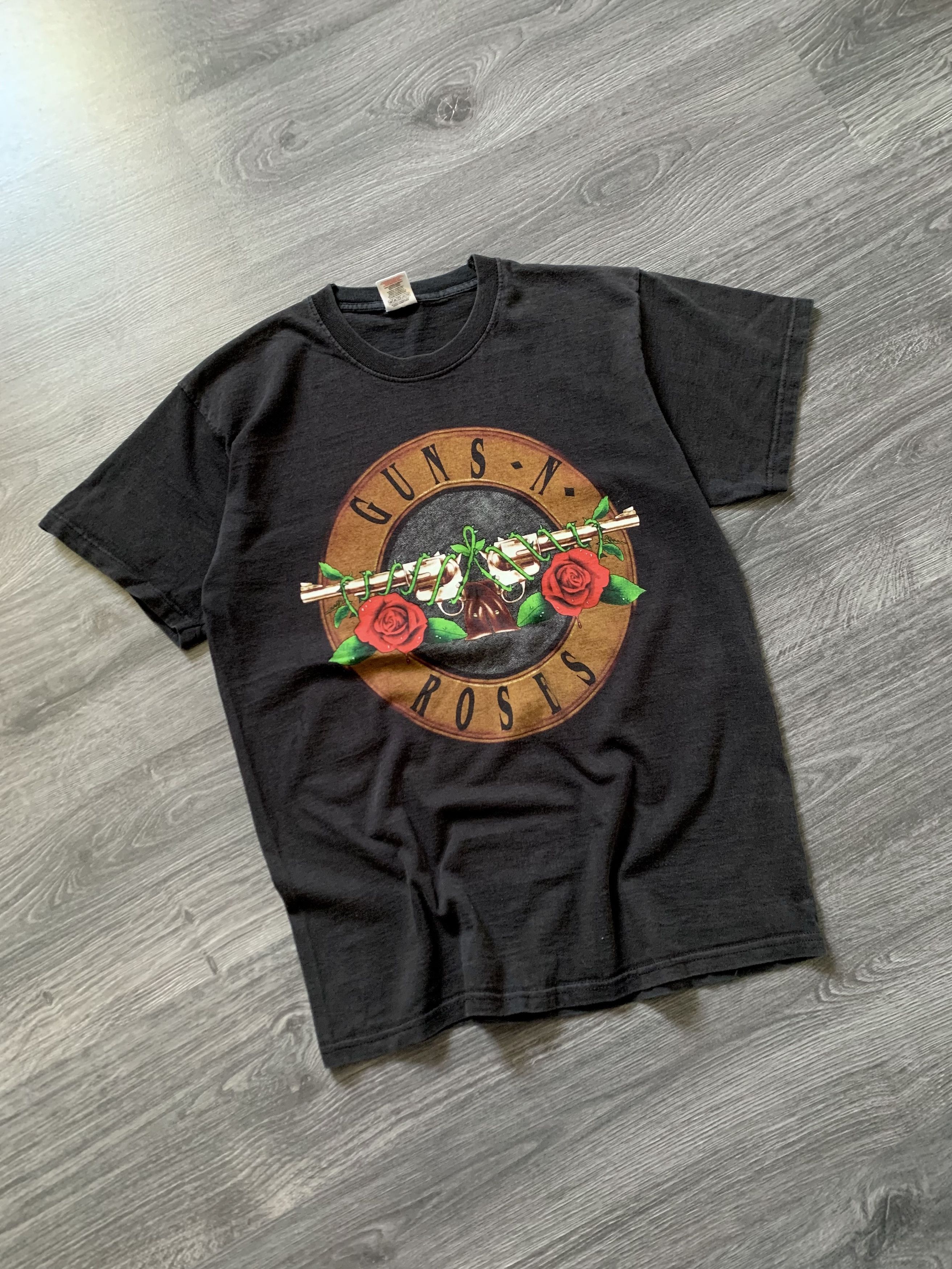Band Tees × Guns N' Roses Vintage 2000s Guns N Roses Graphic Band Tee T Shirt Size US S / EU 44-46 / 1 - 4 Thumbnail
