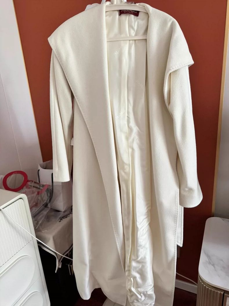 Max Mara Max Mara Women's sheep-wool white lace-up coat Size L / US 10 / IT 46 - 3 Thumbnail