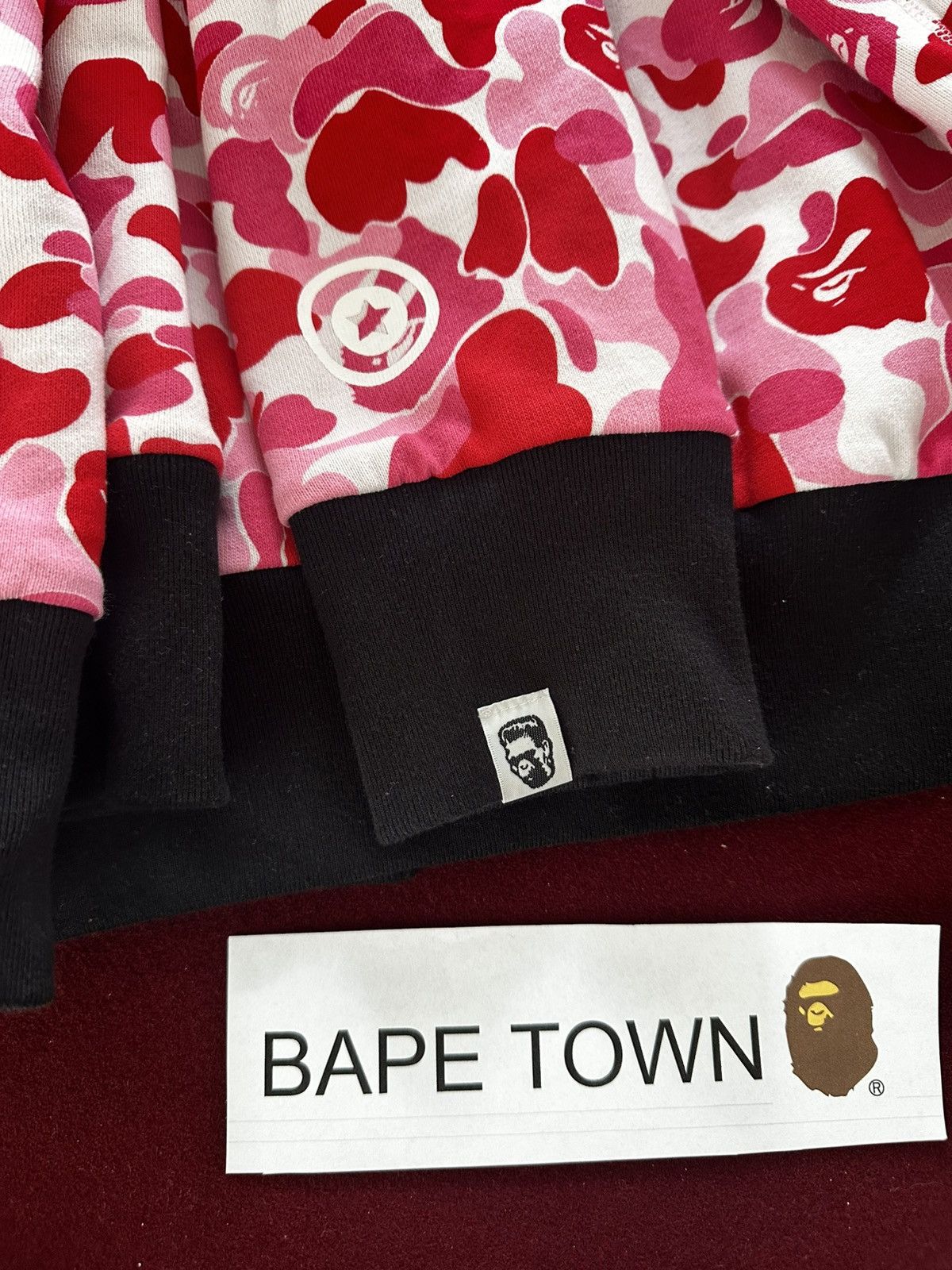Bape ABC CAMO REVERSIBLE SHARK FULL ZIP HOODIE (BLACK/PINK) Size US XXL / EU 58 / 5 - 8 Thumbnail
