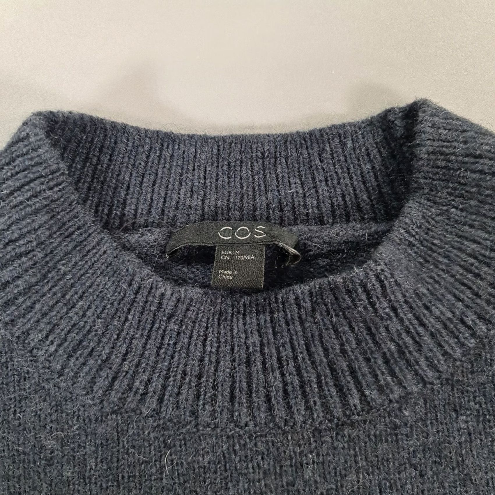 Cos COS Jumper Womens Medium Navy Blue 100% Wool Knit Relaxed Fit Open Back Size M / US 6-8 / IT 42-44 - 3 Thumbnail