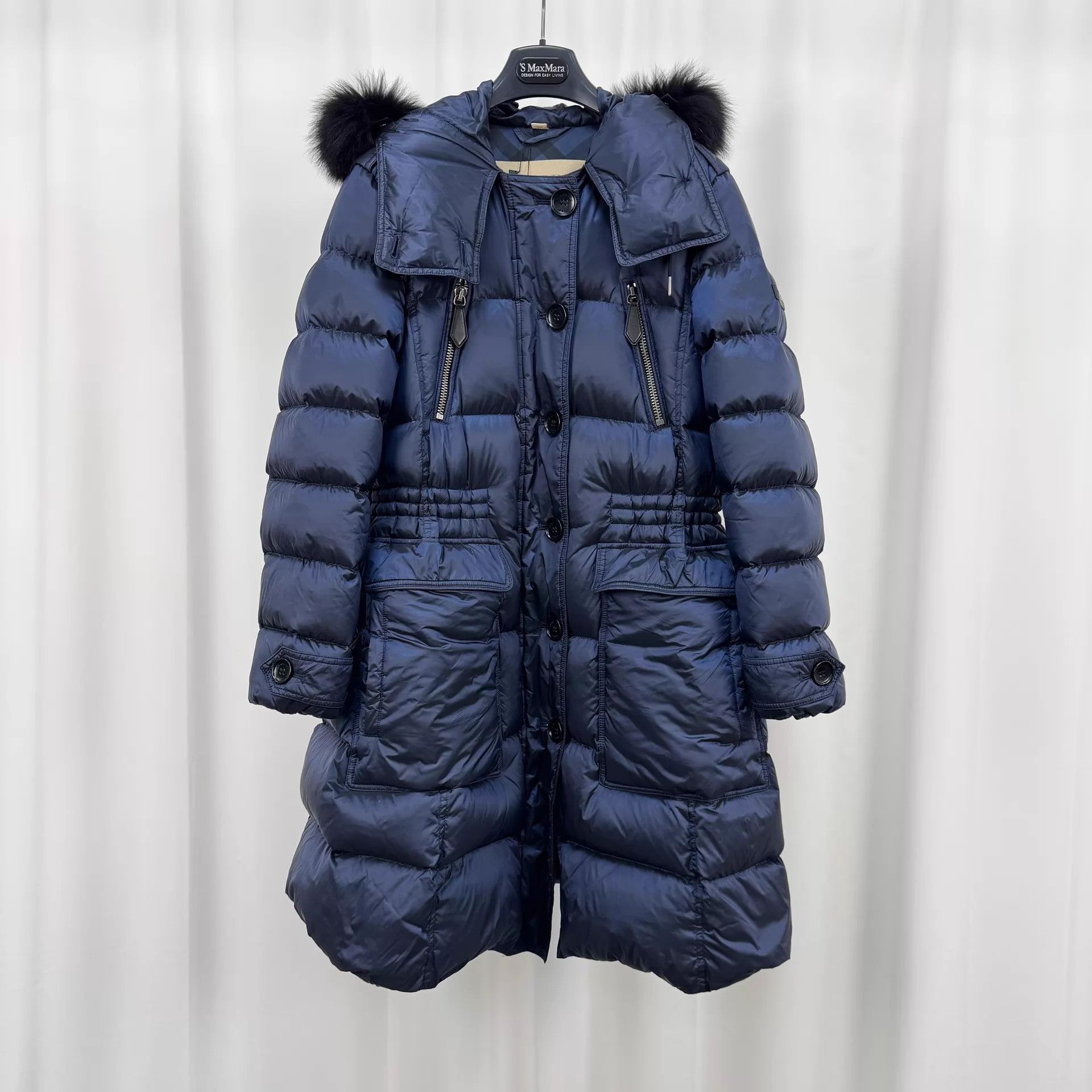 Burberry Burberry logo fur collar down coat size S 99 new Size S / US 4 / IT 40 - 1 Thumbnail
