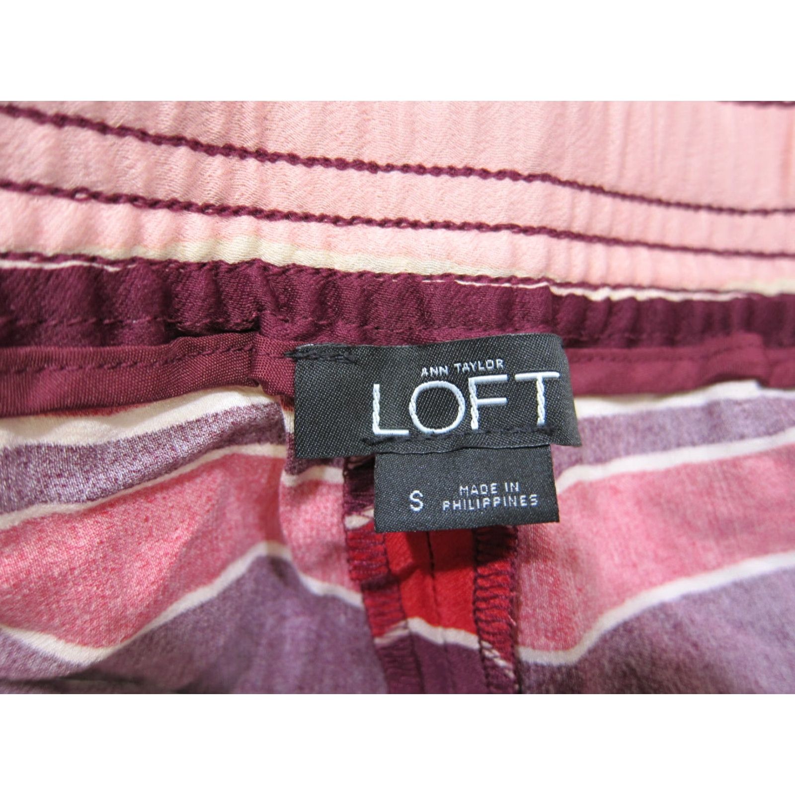 Ann Taylor Ann Taylor Loft 100% Rayon Silky Green Red Stripe High Rise Waist Short Women Small Size 30" / US 8 / IT 44 - 3 Thumbnail