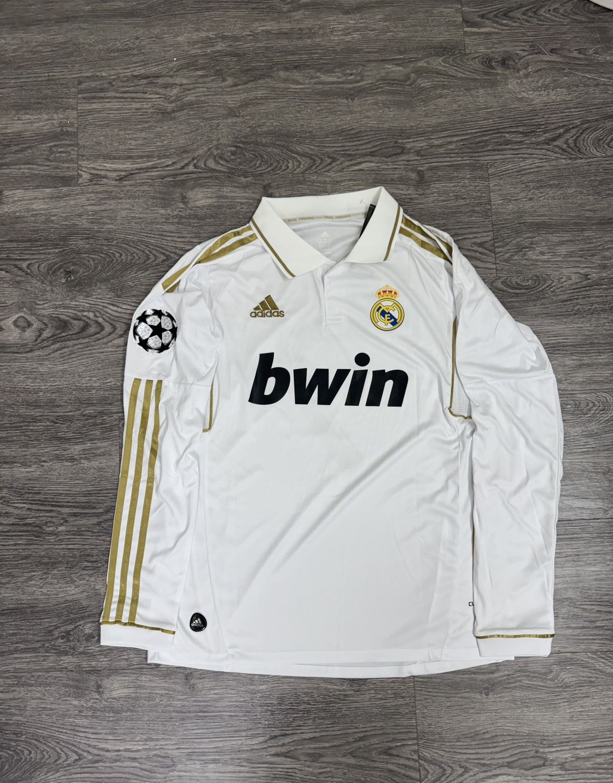 Adidas × Vintage 2011/2012-Real-Madrid-Ronaldo-White/Gold-S Size US S / EU 44-46 / 1 - 2 Thumbnail