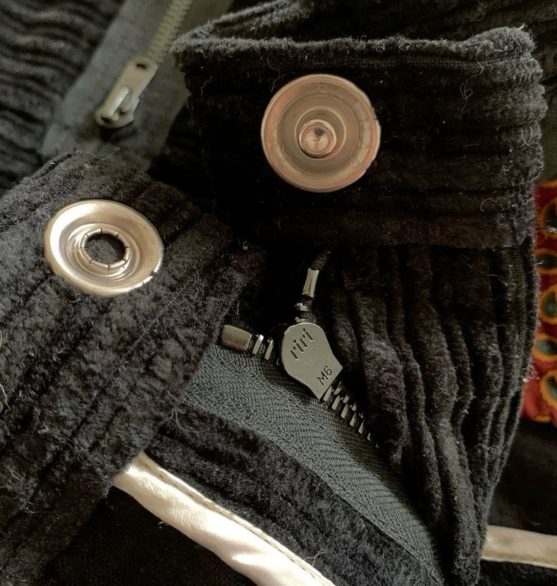 Number (N)ine Number (N)ine Size 203 multi-zip corduroy trousers 2503-Nex Size US 36 / EU 52 - 3 Thumbnail