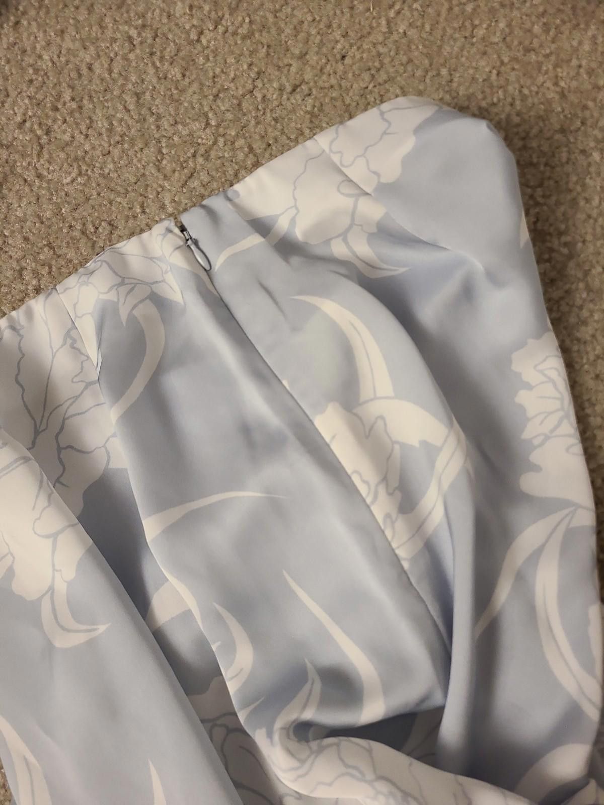 Aritzia Aritzia Babaton Floral Print Midi Skirt Eames Skirt Size 32" / US 10 / IT 46 - 6 Thumbnail