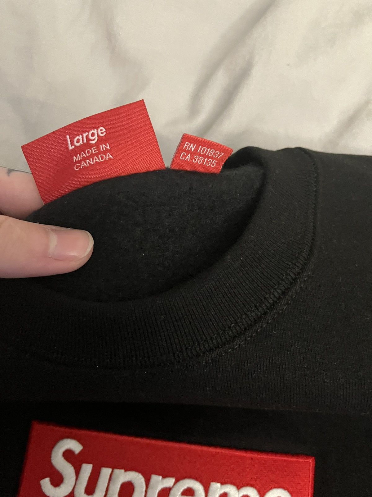 Supreme Supreme black box logo crewneck fw22 Size US L / EU 52-54 / 3 - 6 Thumbnail