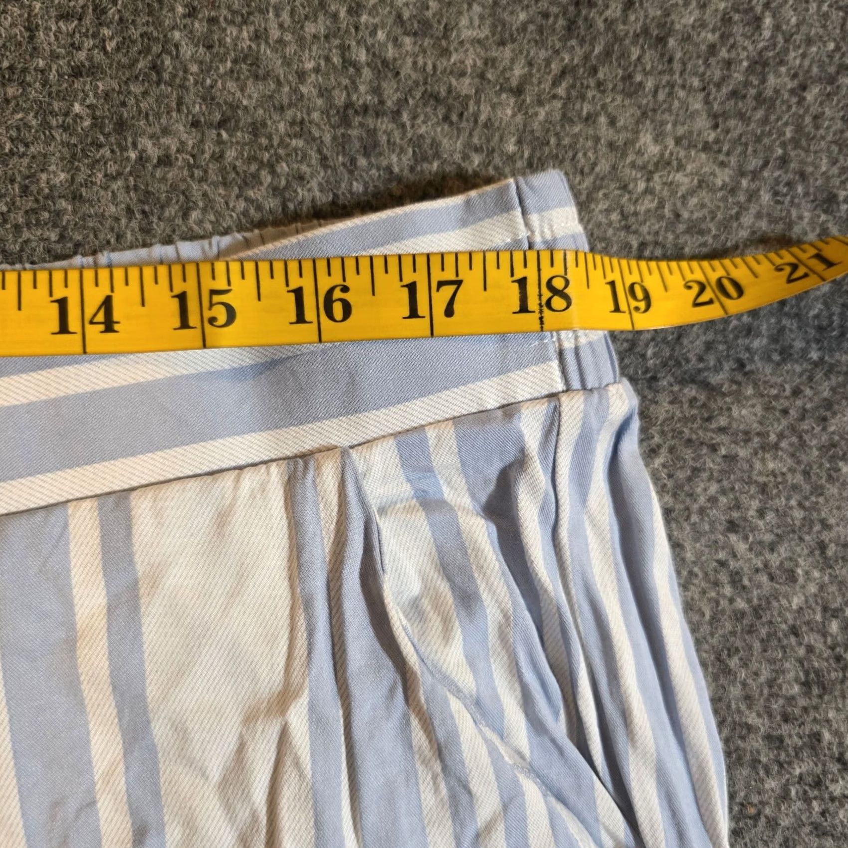 Torrid Torrid Pants Womens 2X Blue White Striped Wide Leg Pull On Capri Cropped Casual Beachy Size 40" / US 18 - 5 Thumbnail