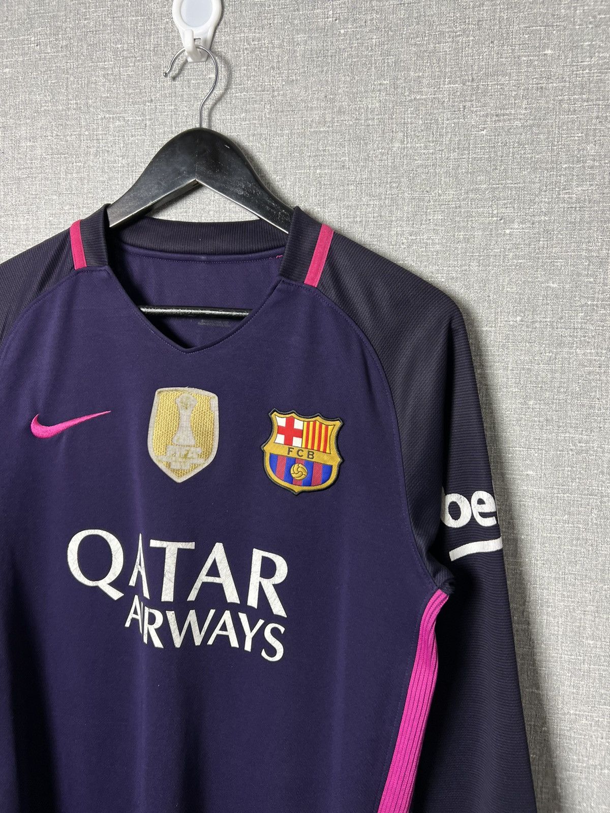 Nike #9 Suarez Barcelona Nike 2016/17 Away Long Sleeve Jersey Size US S / EU 44-46 / 1 - 11 Thumbnail