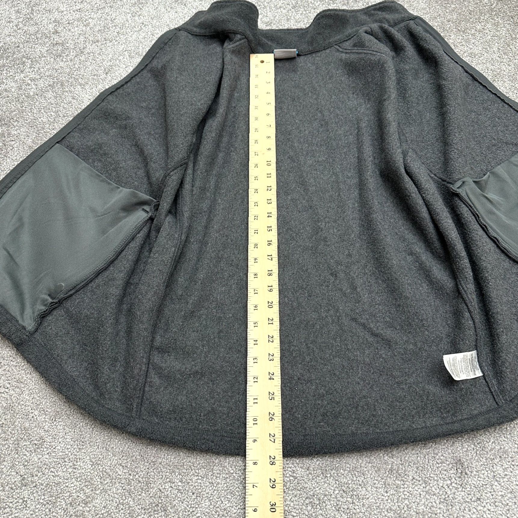 Vintage Columbia Steens Mountain Vest Mens XL Gray Full Zip Pockets Outdoor Hiking Jacket/Coat Size US XL / EU 56 / 4 - 7 Thumbnail