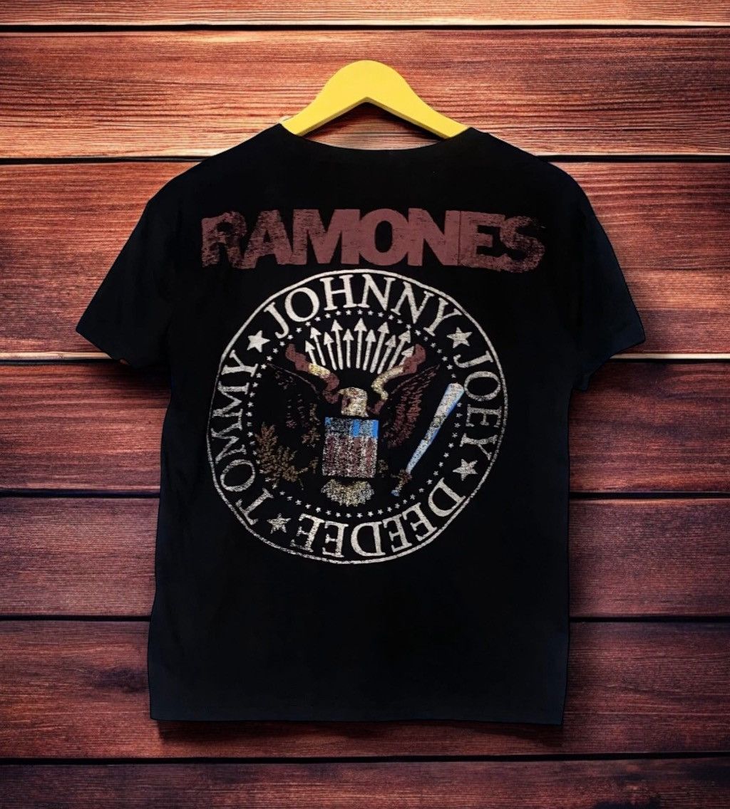 Other RAMONES BANDSHIRT Size M / US 6-8 / IT 42-44 - 3 Thumbnail