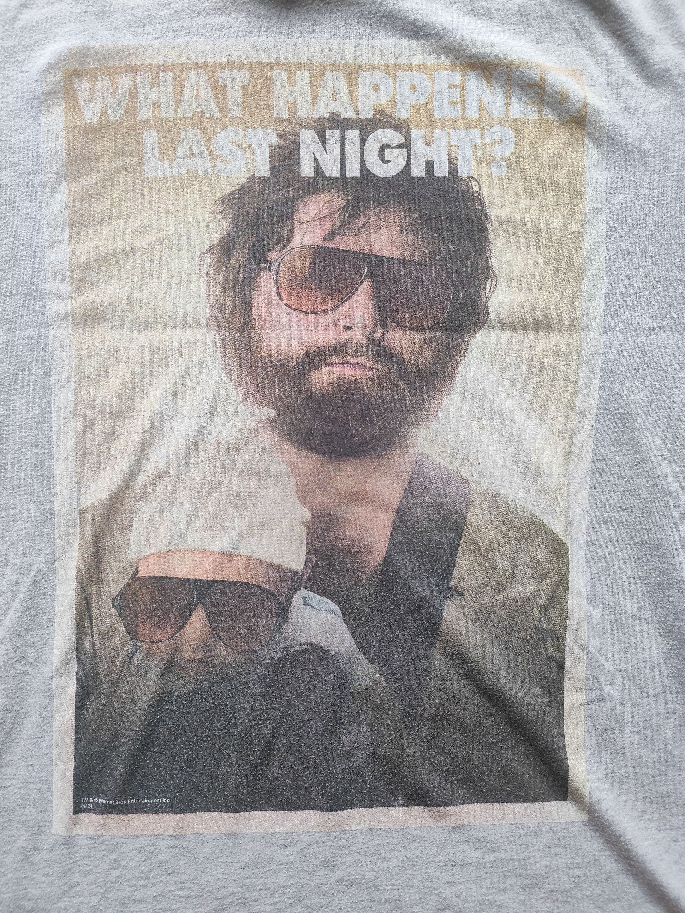 Warner Bros The Hangover II Bangkok Movie 2013 Rare T-Shirt Size US XL / EU 56 / 4 - 3 Thumbnail