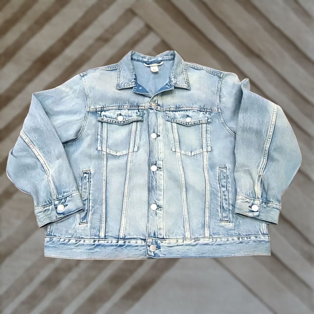 H&M H&M Divided Light Wash Distressed Denim Jacket Men XL Blue Denim Jacket Biker Mens XL Size US XL / EU 56 / 4 - 1 Thumbnail