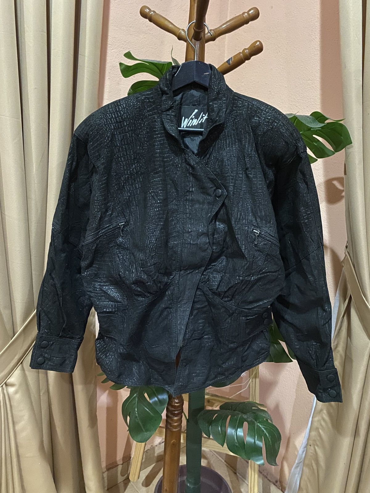 Other Vintage Winlit Genuine Leather Black Embossed Pattern Jacket Size US M / EU 48-50 / 2 - 1 Thumbnail
