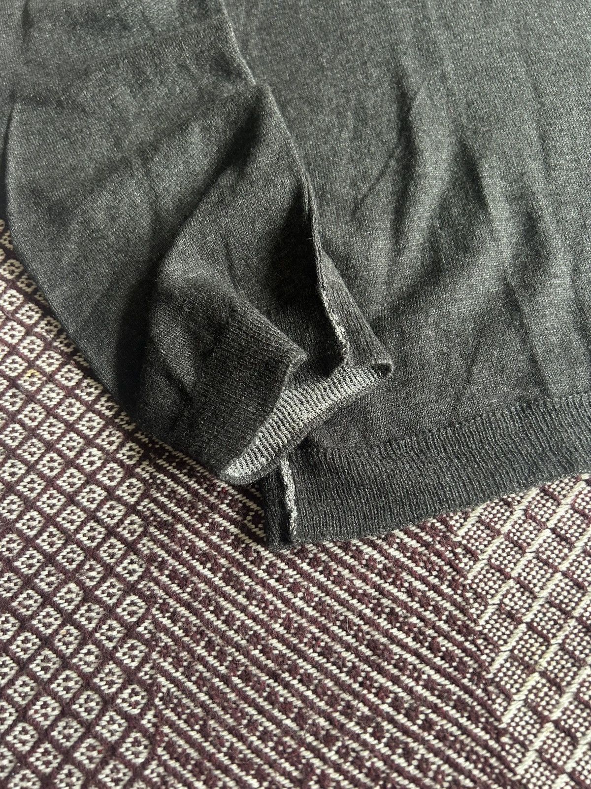 Transit Transit UOMO Sweater V-neck Avant Garde Style Size M Solid Size US M / EU 48-50 / 2 - 6 Thumbnail