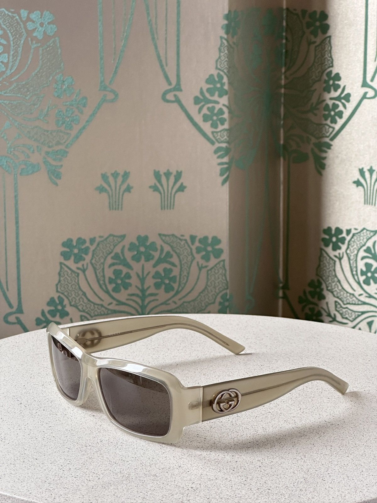Gucci GICCI Oval GG Logo Transparent Sunglasses GG 2996/S Size ONE SIZE - 1 Thumbnail