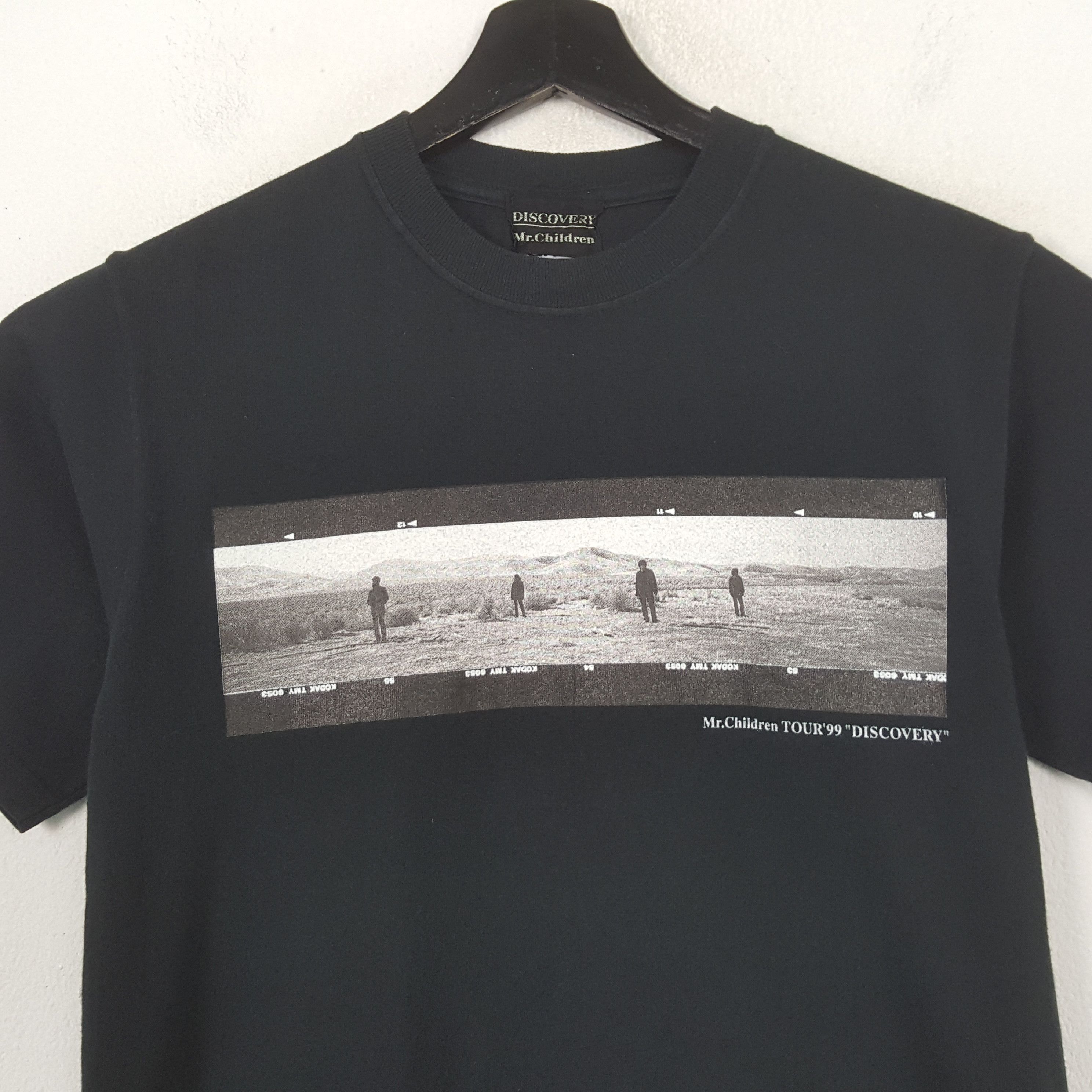 Band Tees Mr Children Tour 99 Discovery Vintage Tshirt RR2 Size US S / EU 44-46 / 1 - 2 Thumbnail