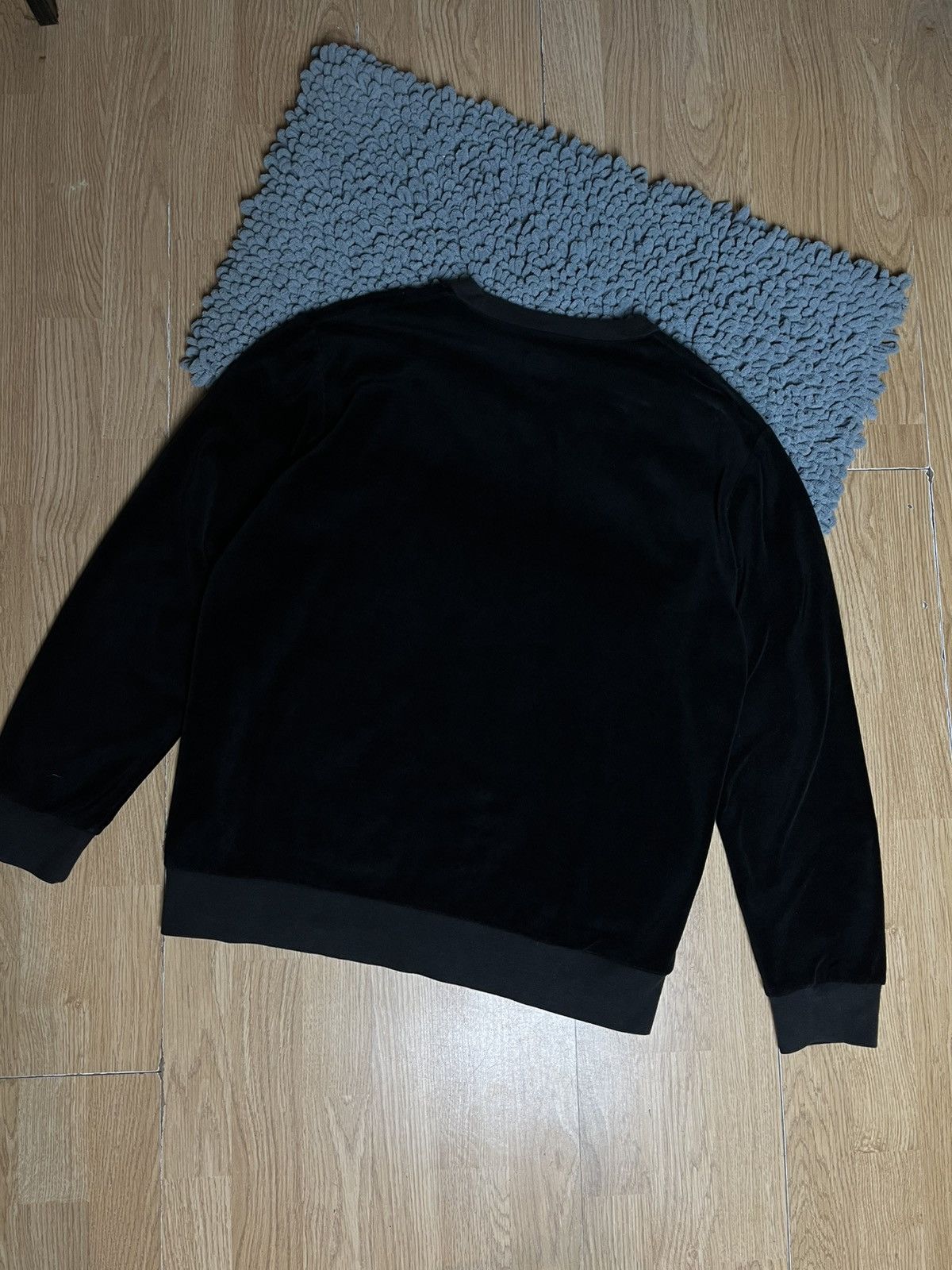 Supreme 💣SUPREME VELOUR BLACK LONG SLEEVE SWEATER Size US M / EU 48-50 / 2 - 2 Thumbnail