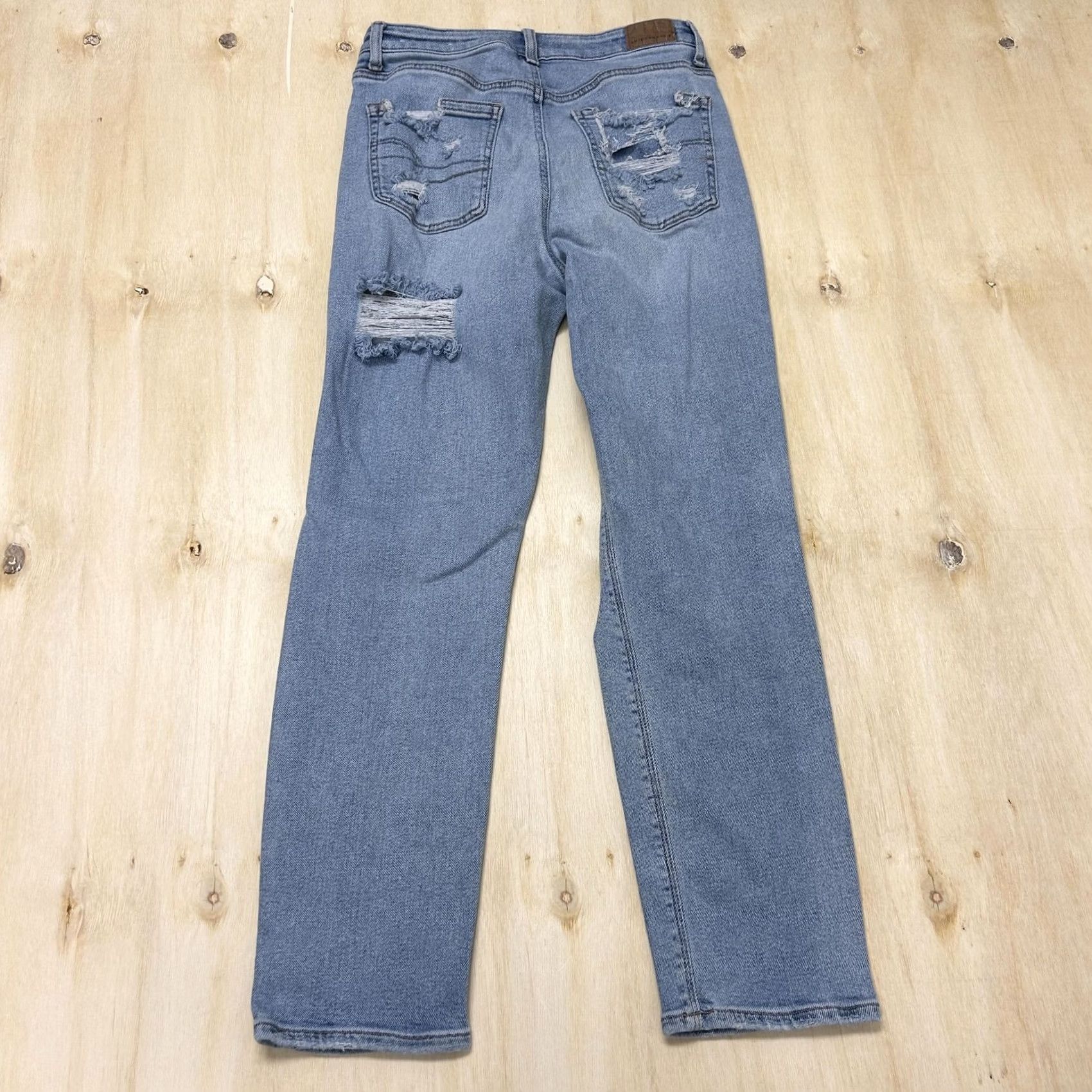 American Eagle Outfitters American Eagle Outfitters Jeans Womens 4 Light Wash Distressed Straight Denim Slim Stretch Pocket 5 Size 27" / US 4 / IT 40 - 4 Thumbnail